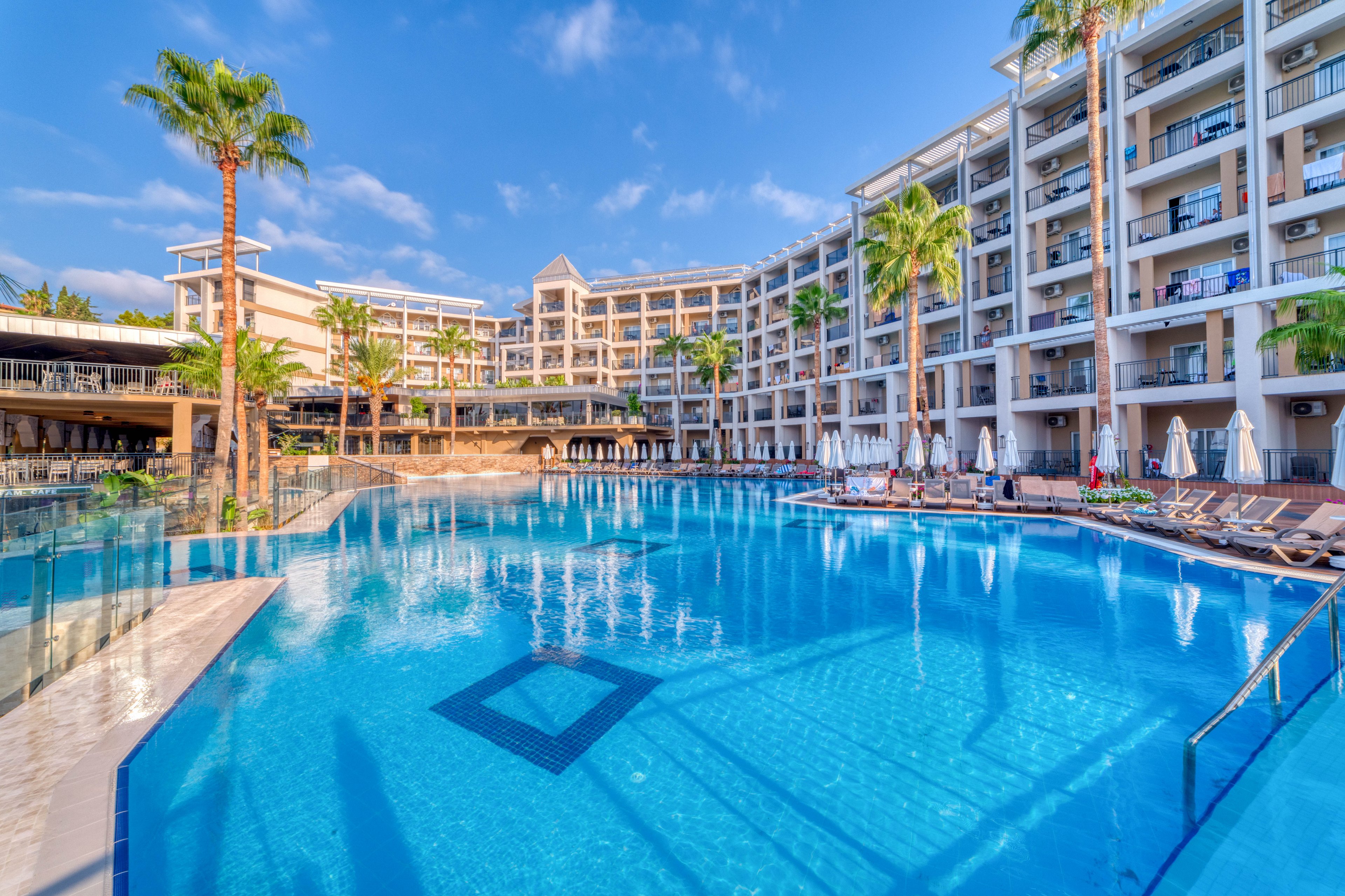 Seven Seas Palmeras Bay Hotel