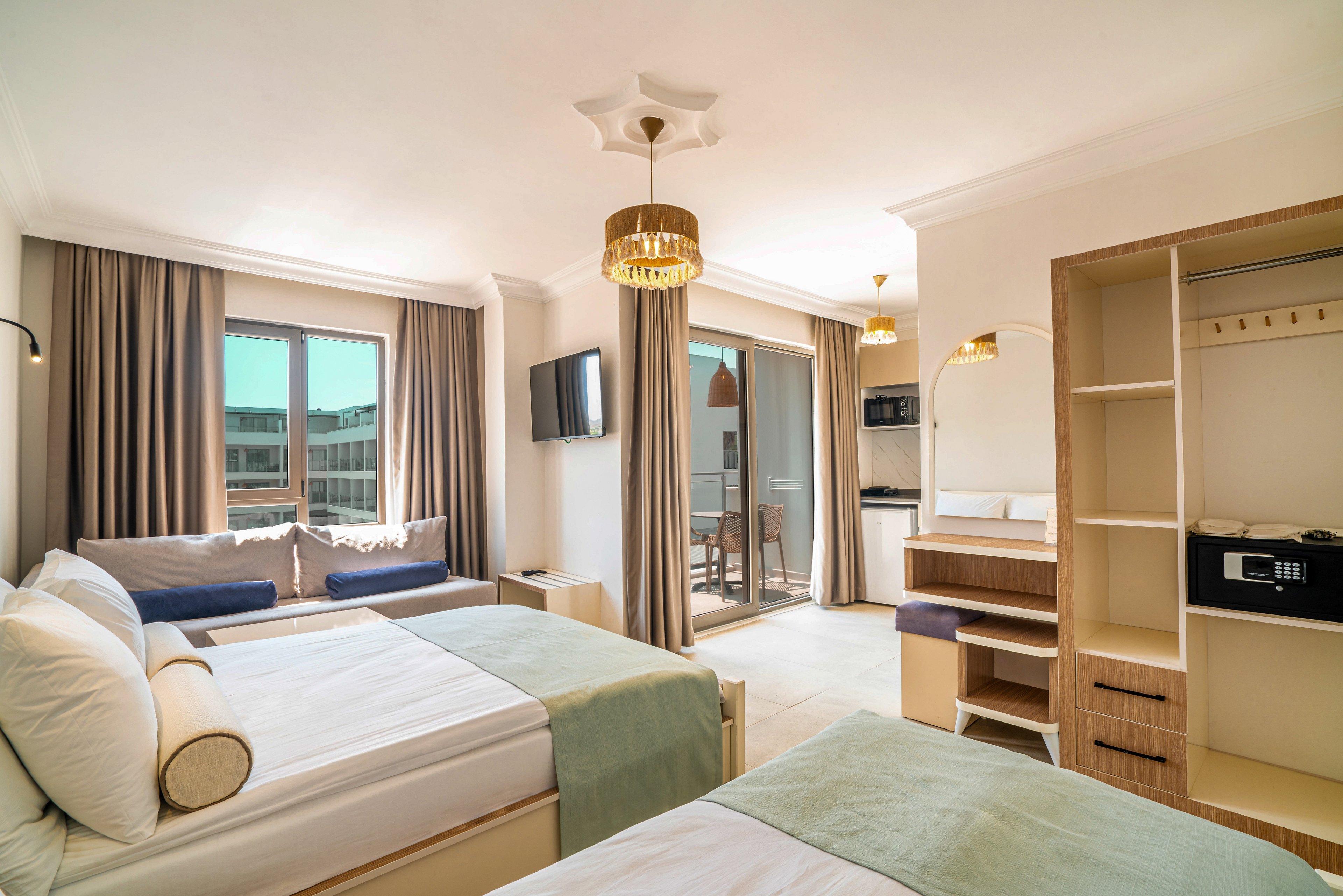 Victoria Princess Hotel