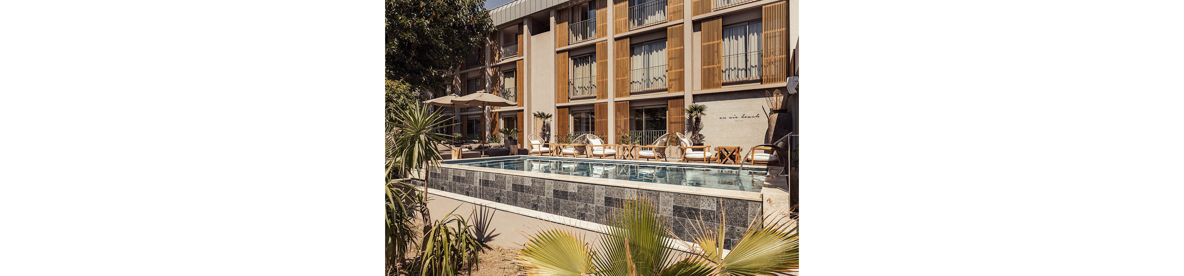 En Vie Beach Boutique Hotel