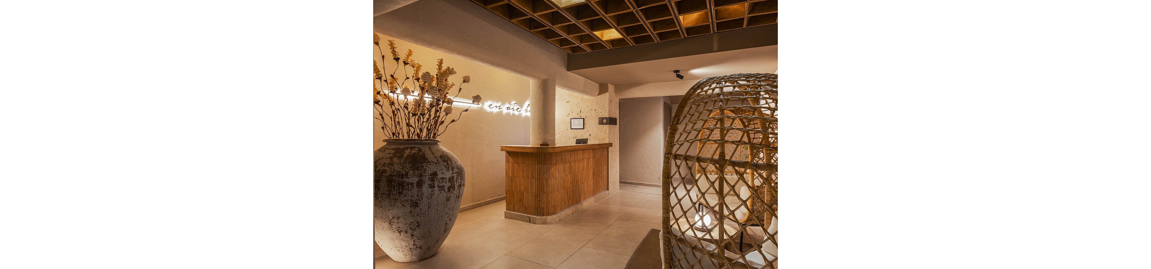 En Vie Beach Boutique Hotel