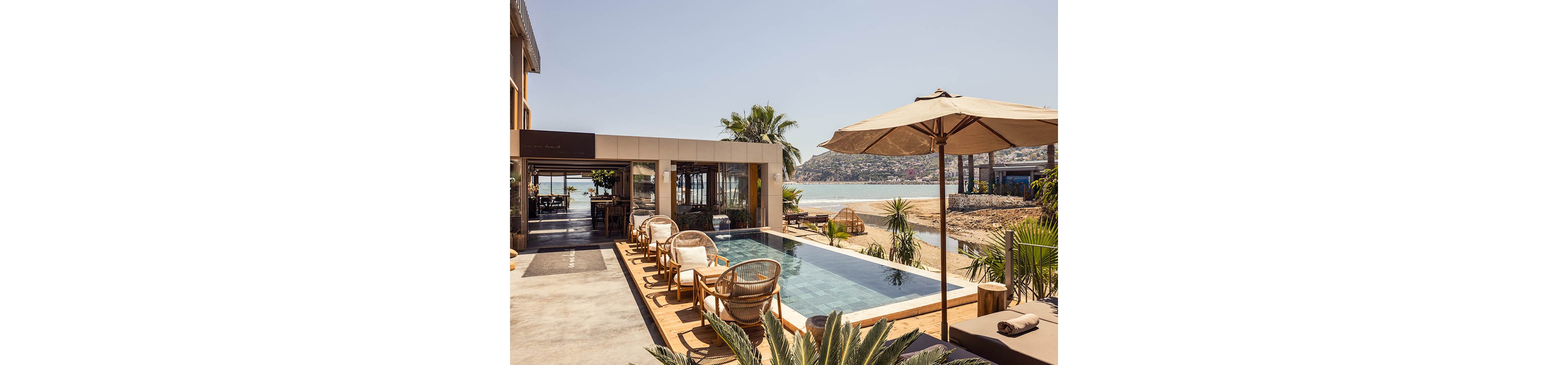 En Vie Beach Boutique Hotel