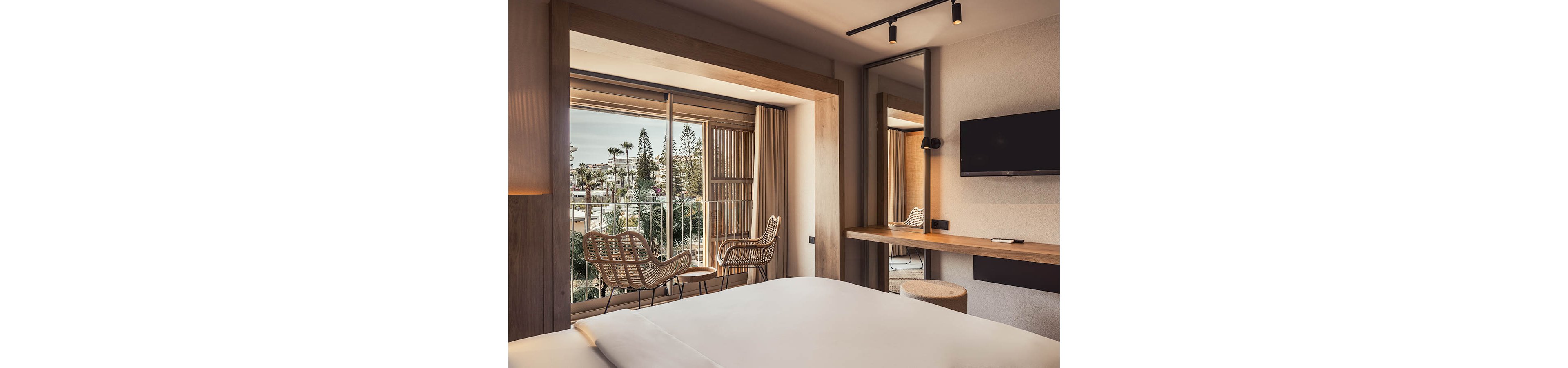 En Vie Beach Boutique Hotel