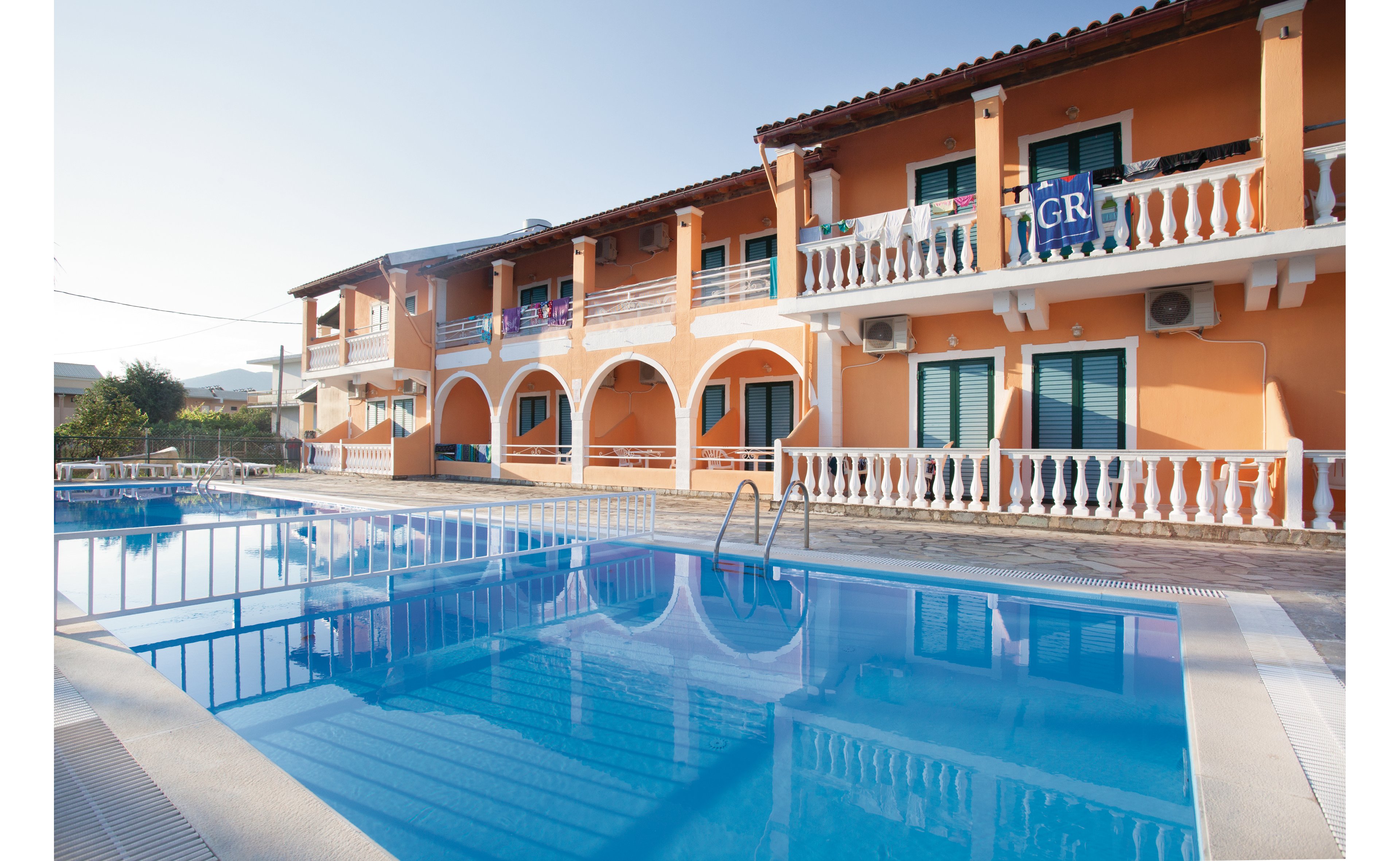 Valentinos Apartments