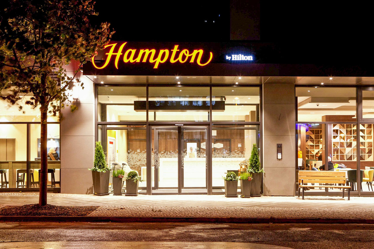 Hampton by Hilton Berlin City East Side Gallery