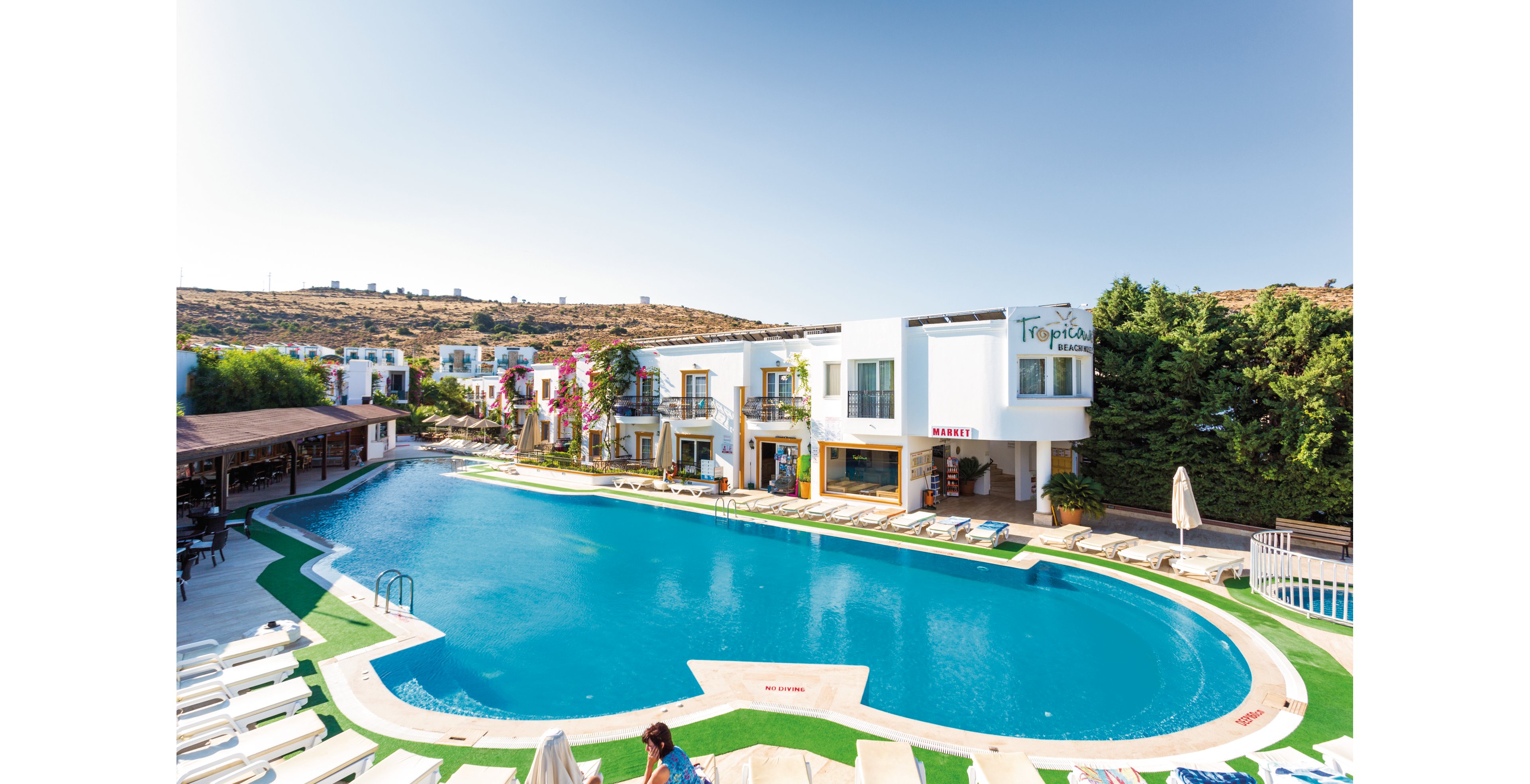 Tropicana Beach Apartments