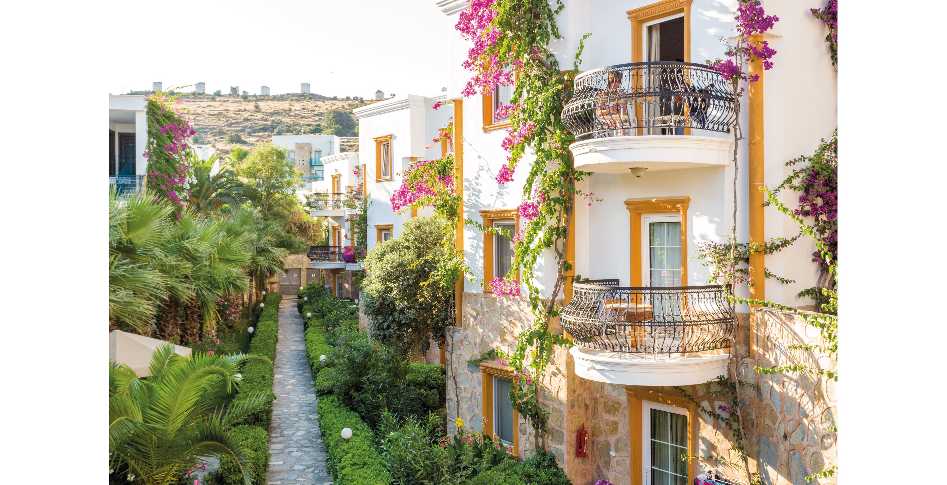 Tropicana Beach Apartments