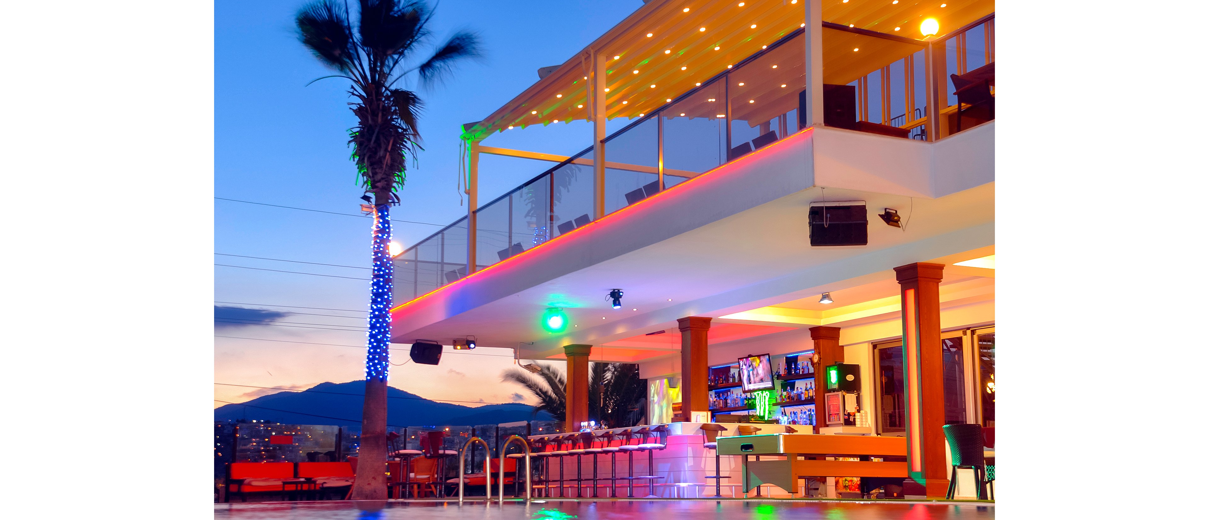 Tropicana Beach Apartments