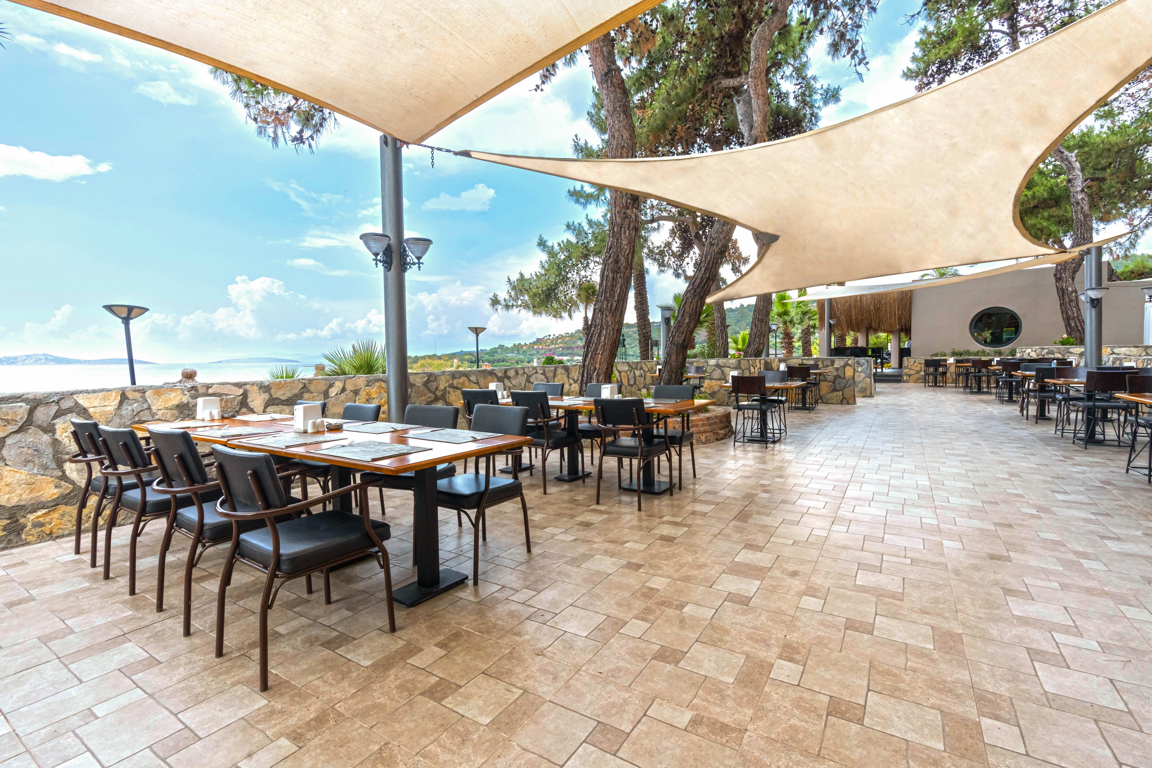 Blue Dreams Resort & Spa