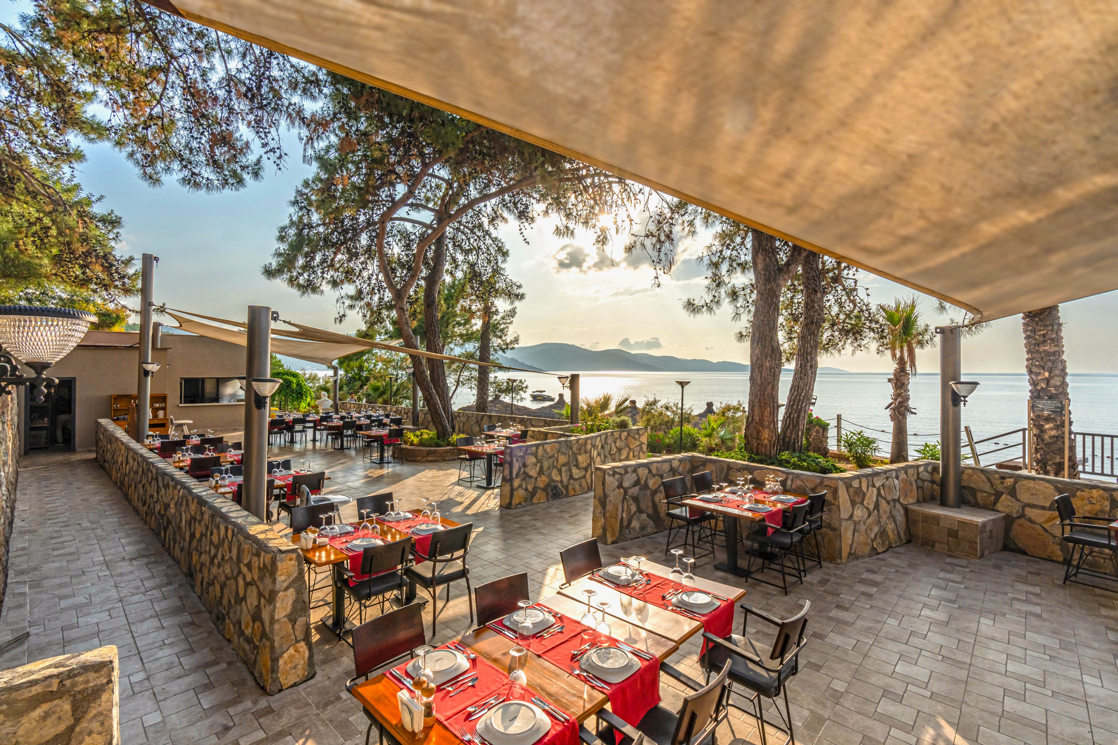 Blue Dreams Resort & Spa