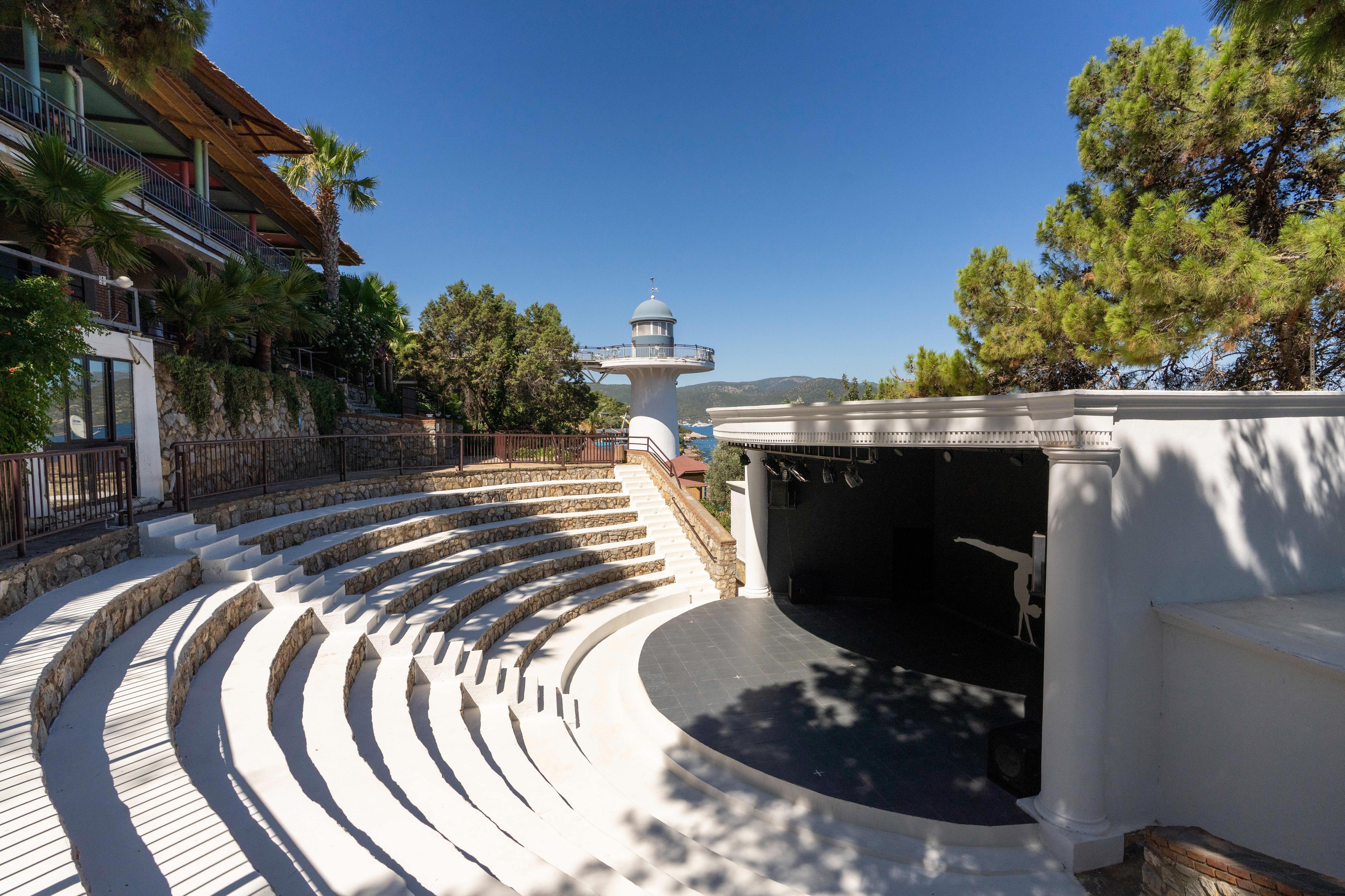 Blue Dreams Resort & Spa