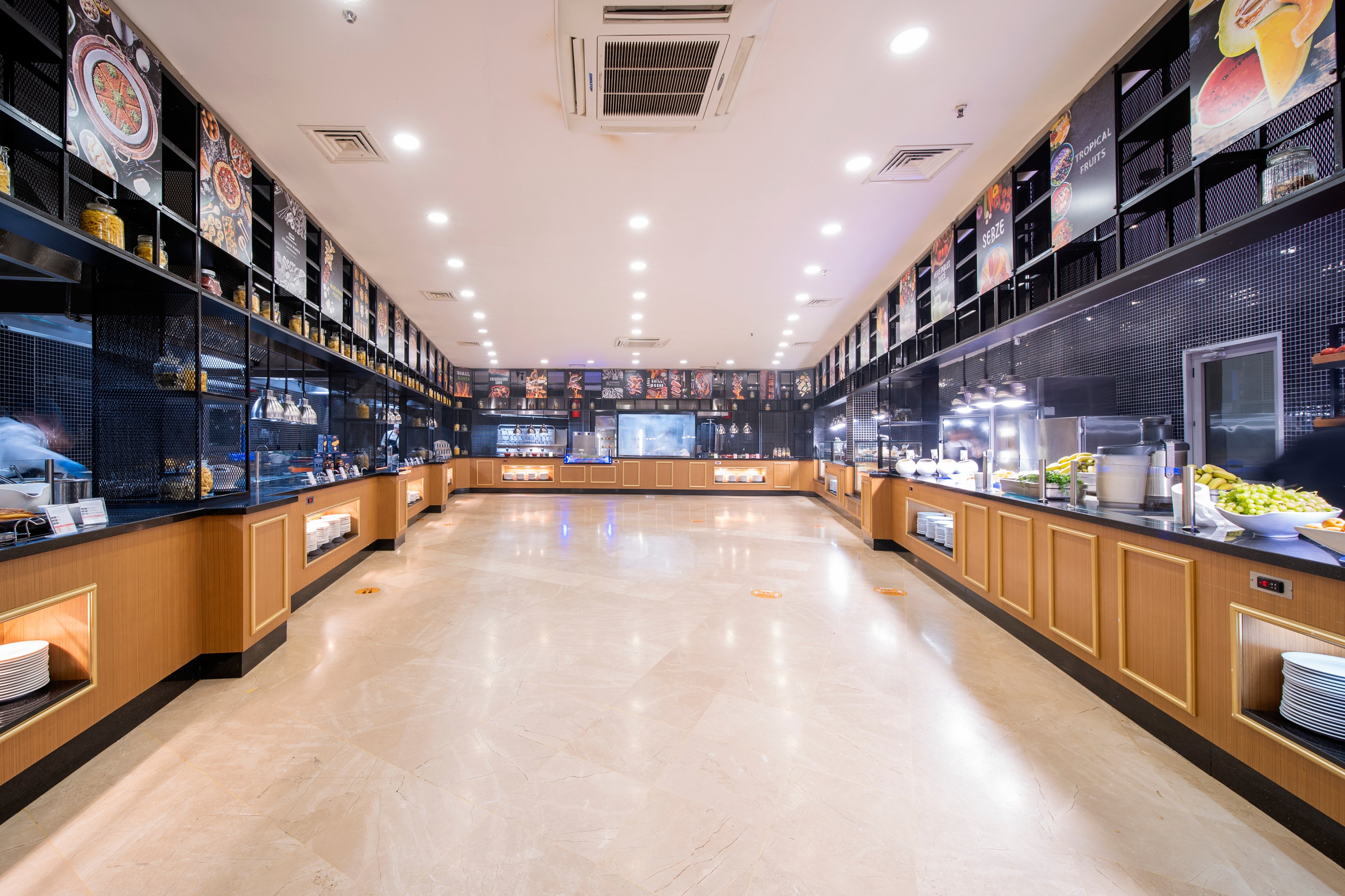 Aquasis Deluxe Resort & Spa