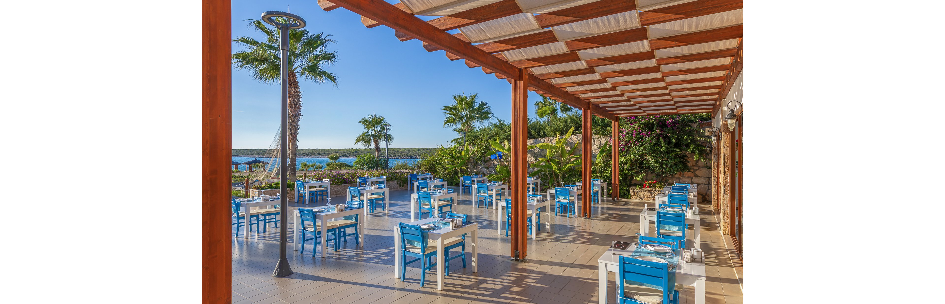 Aquasis Deluxe Resort & Spa