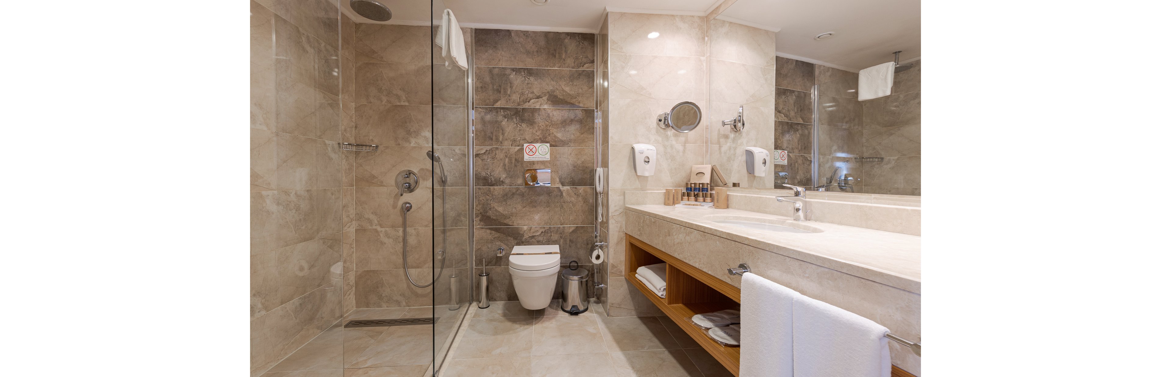 Aquasis Deluxe Resort & Spa