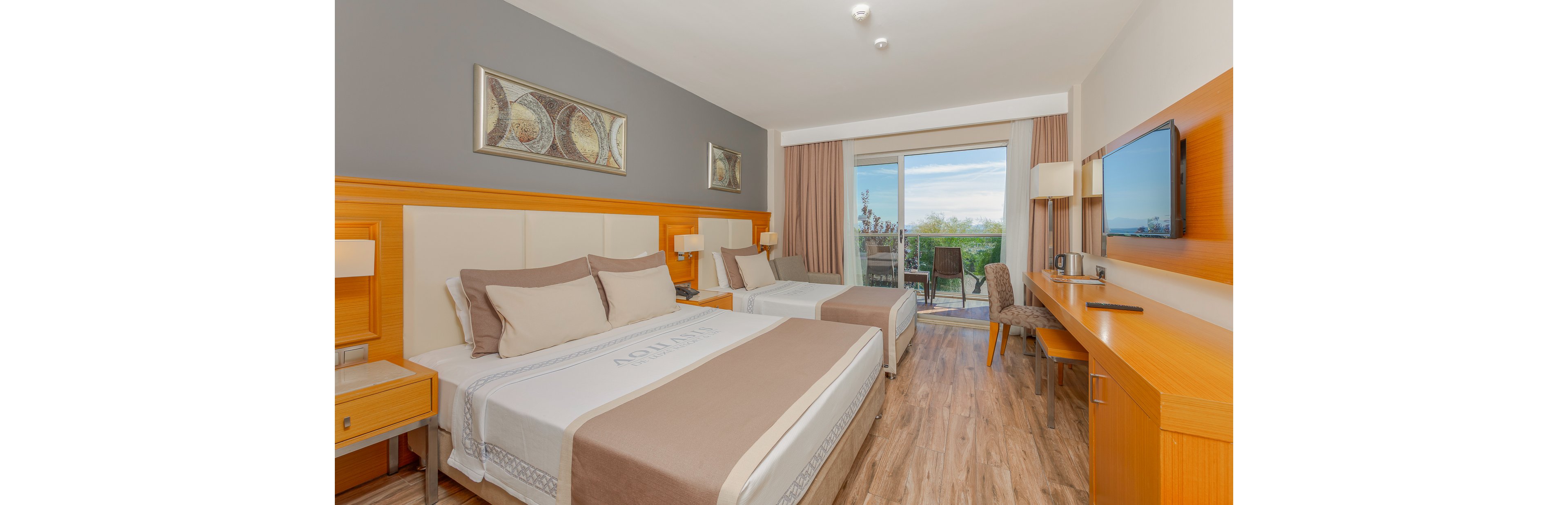 Aquasis Deluxe Resort & Spa