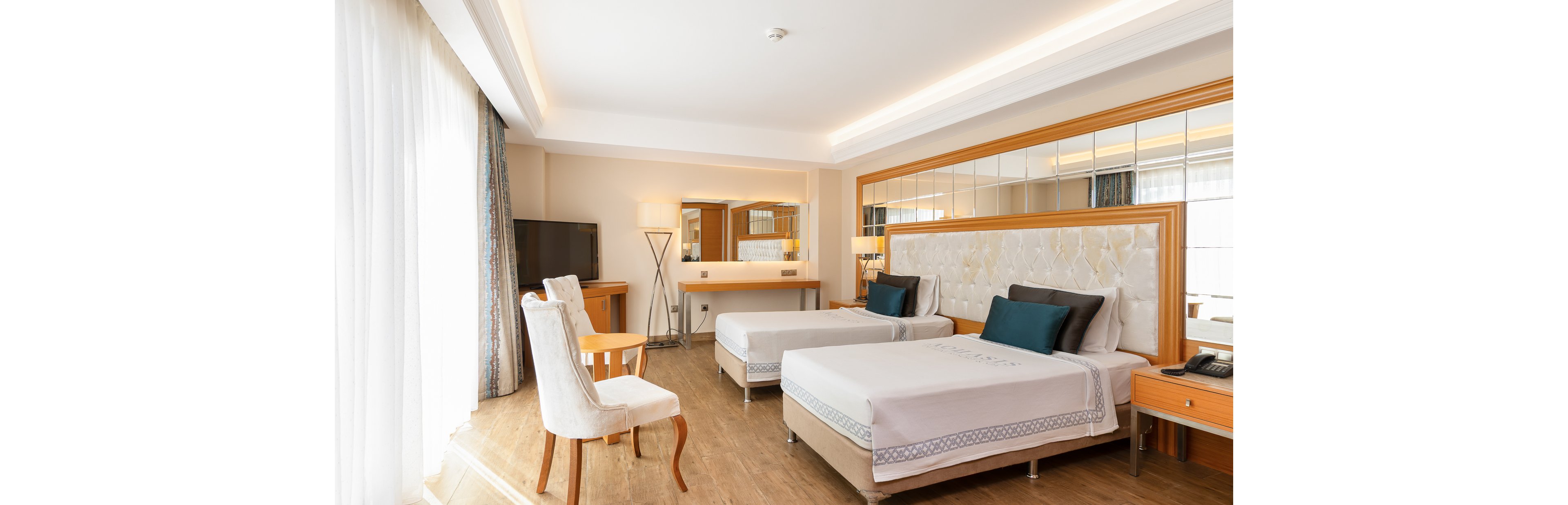 Aquasis Deluxe Resort & Spa