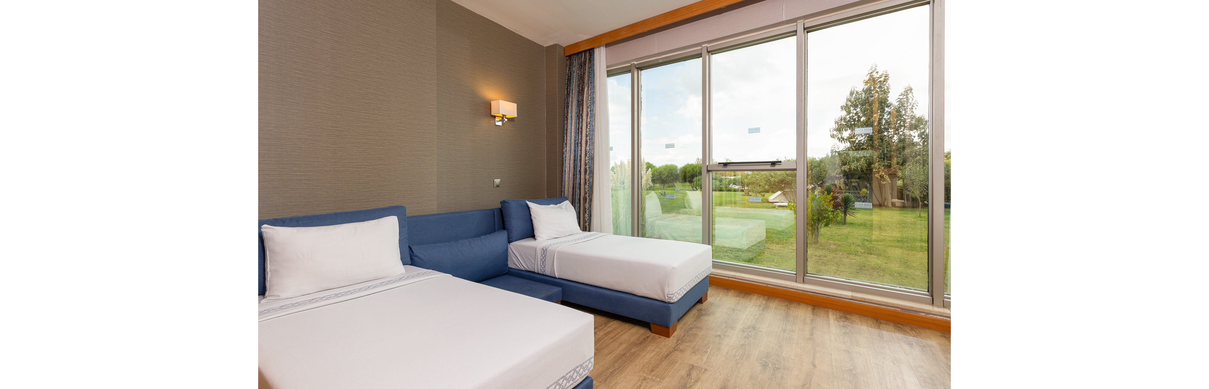 Aquasis Deluxe Resort & Spa
