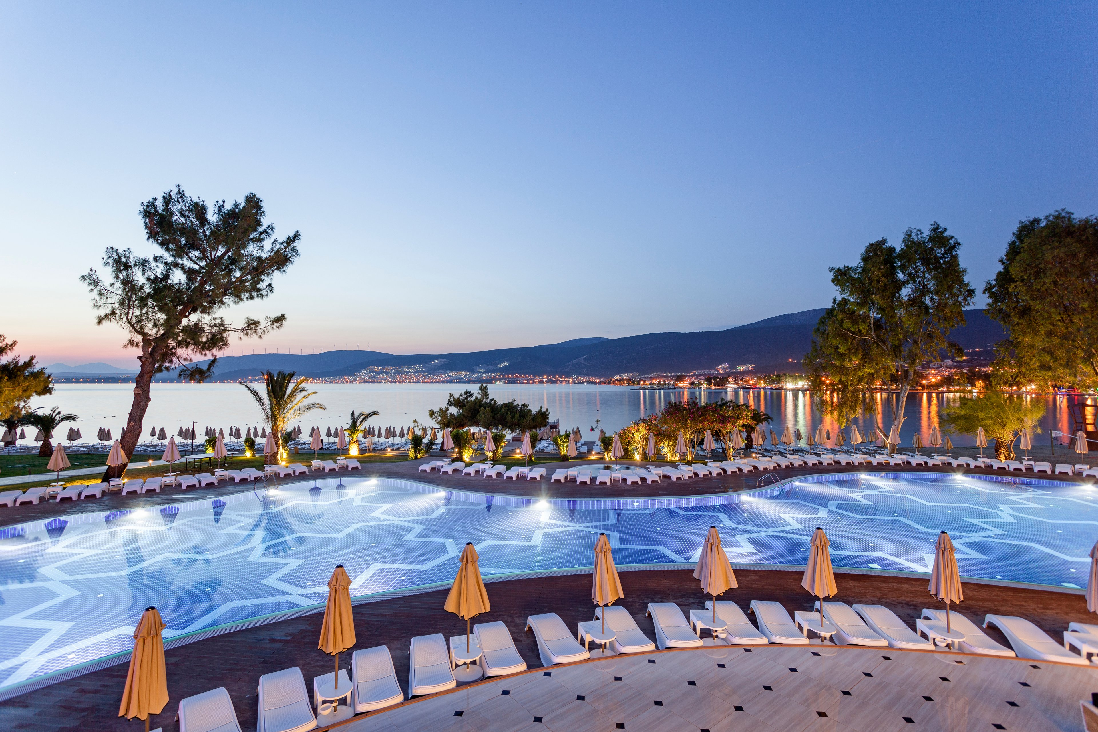 Long Beach Club Nature