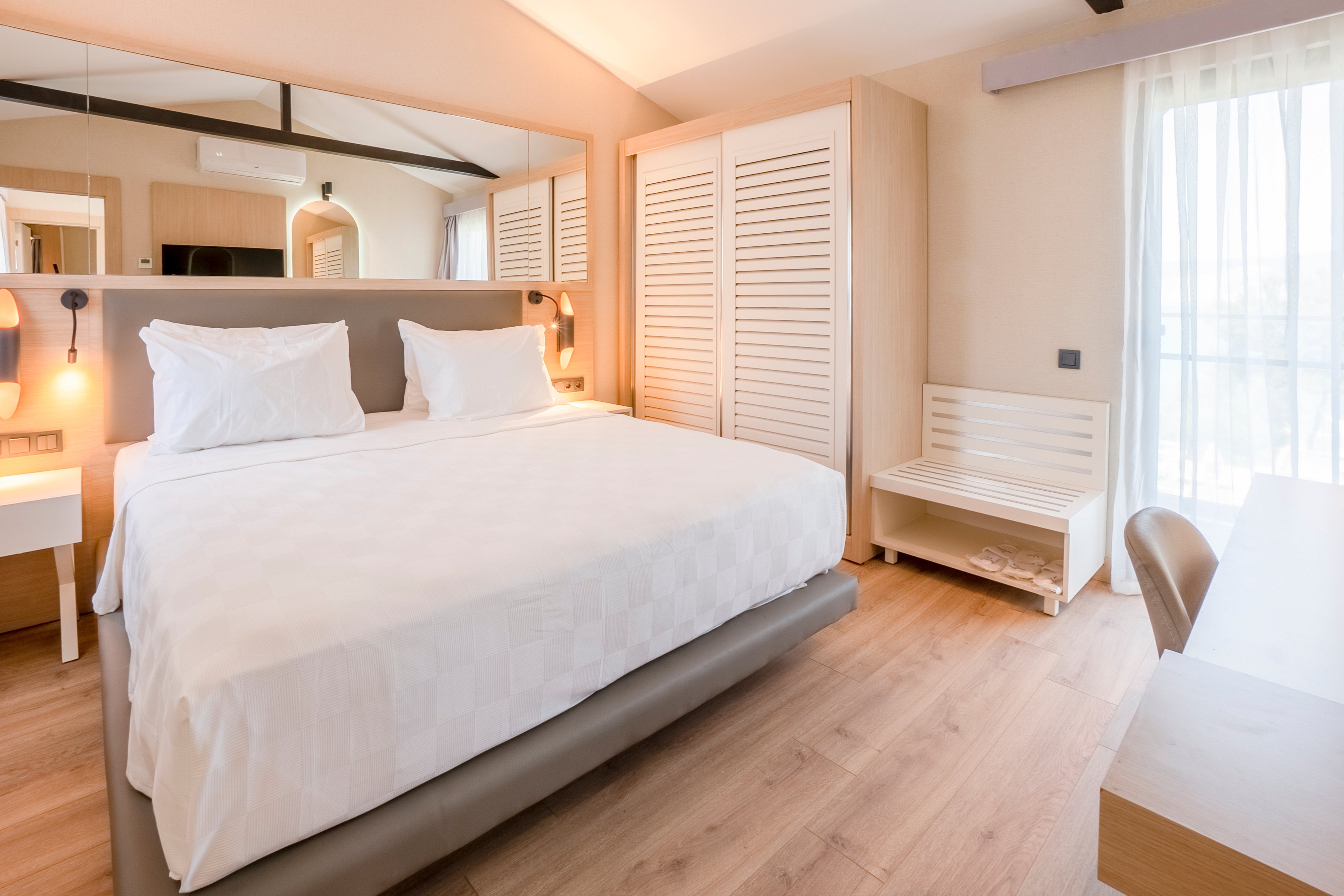 Long Beach Club Nature