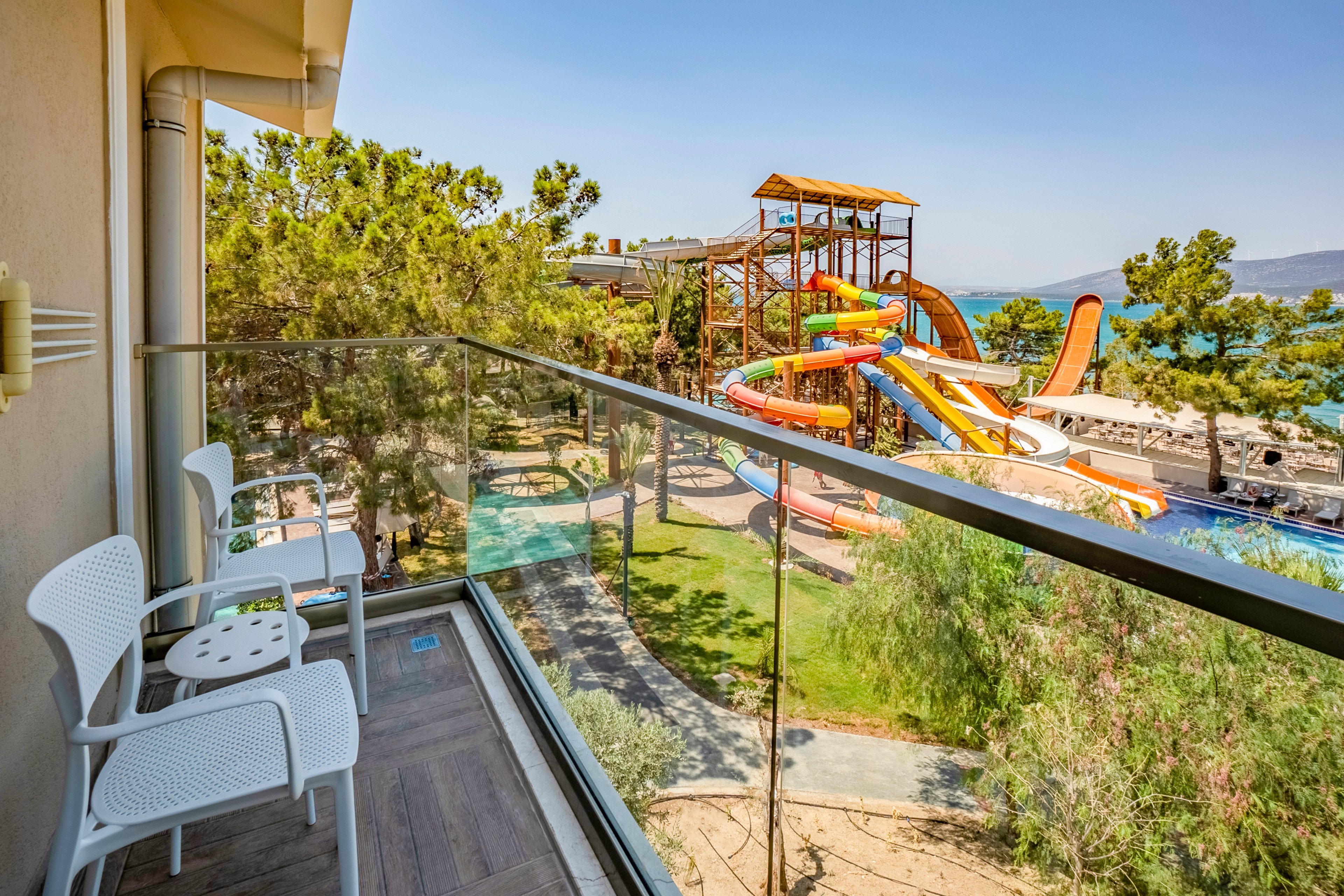 Long Beach Club Nature