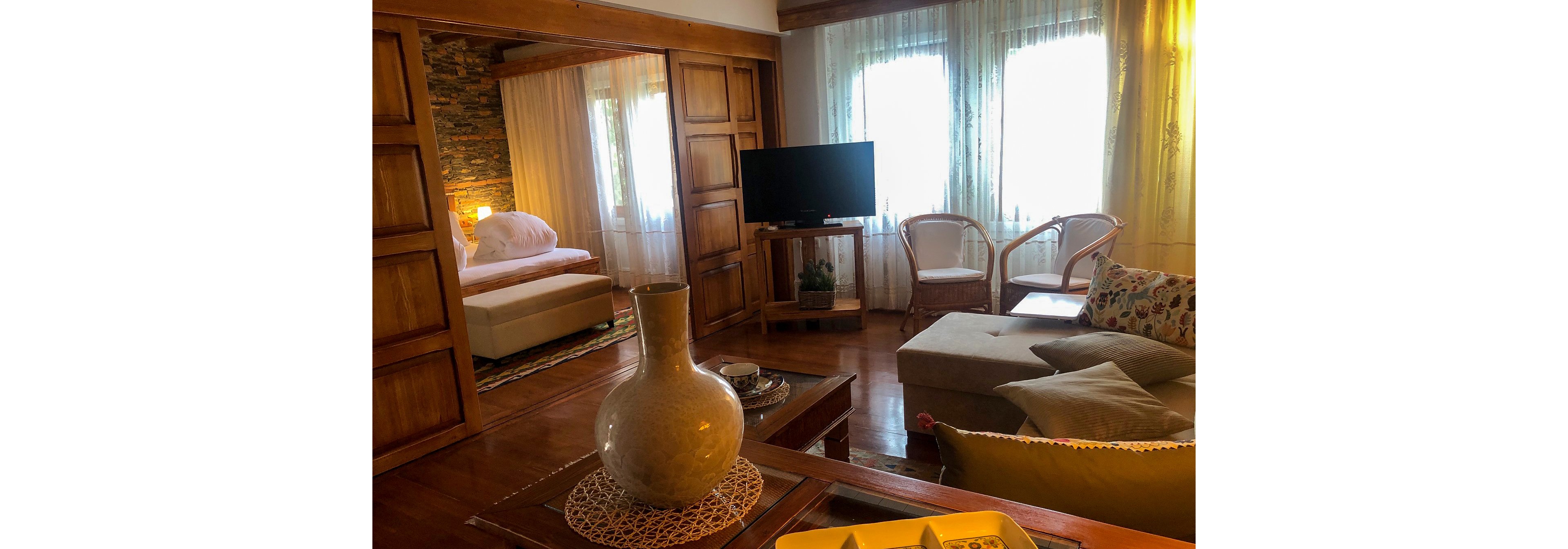 El Vino Hotel & Suites