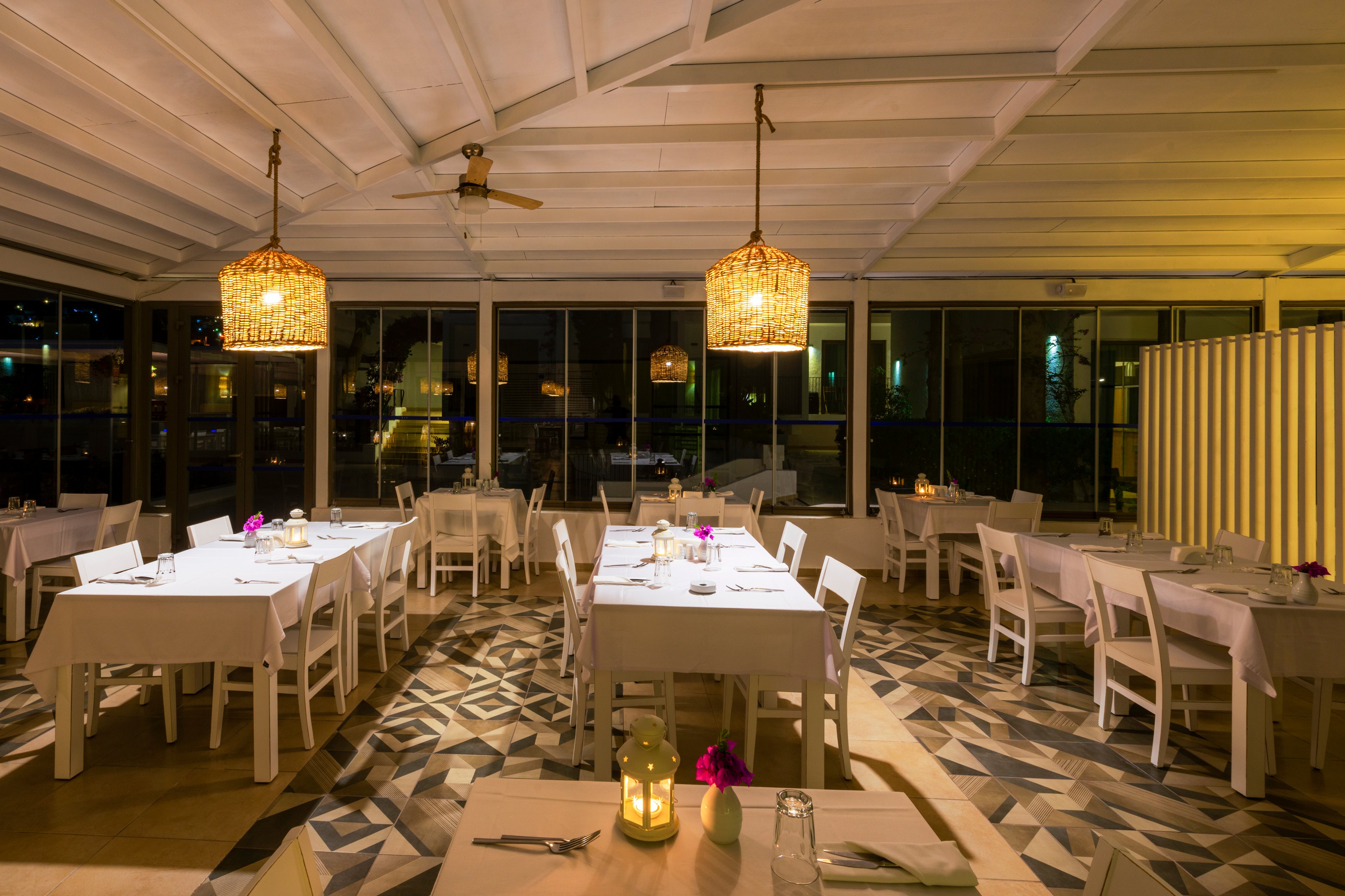 LIV Hotel by Bellazure