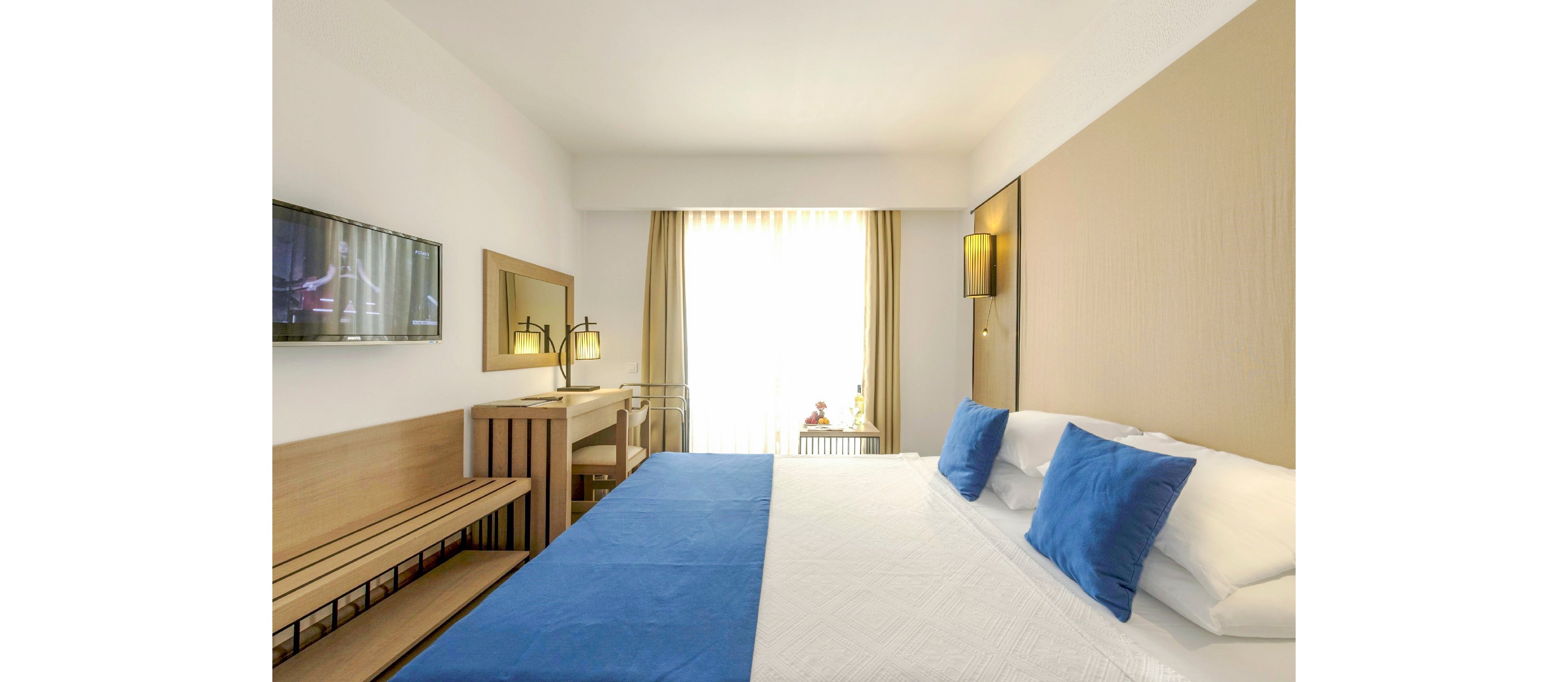 LIV Hotel by Bellazure