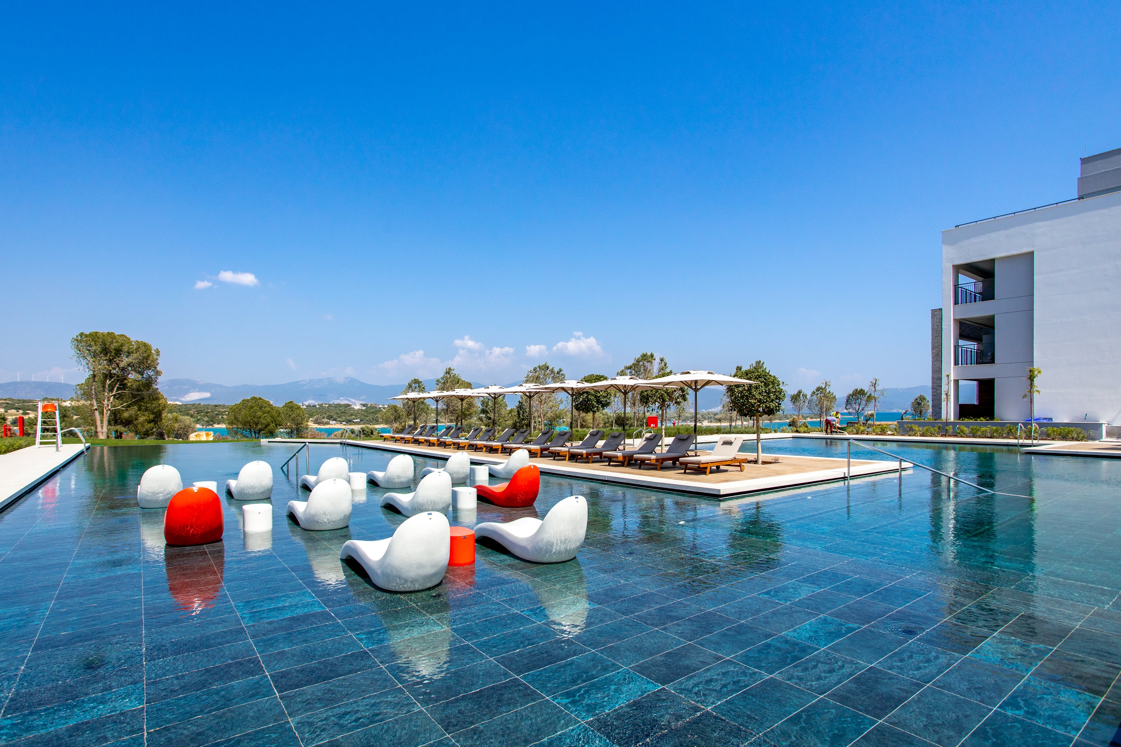 Anda Barut Collection