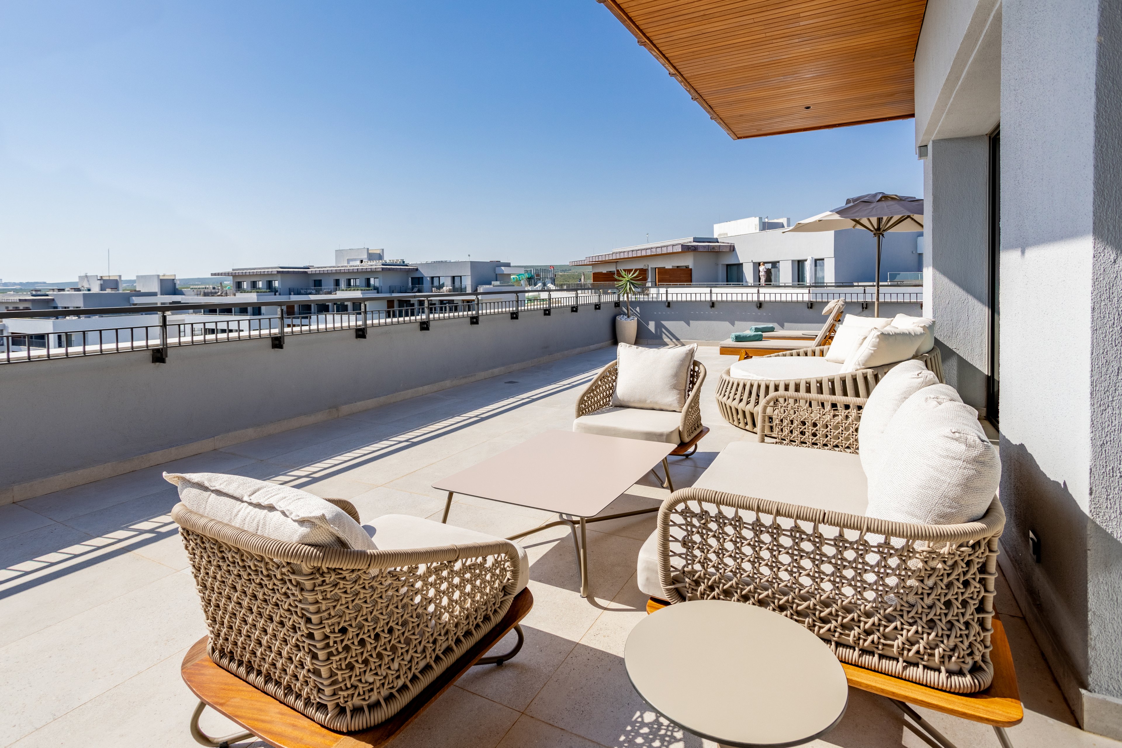 Anda Barut Collection.