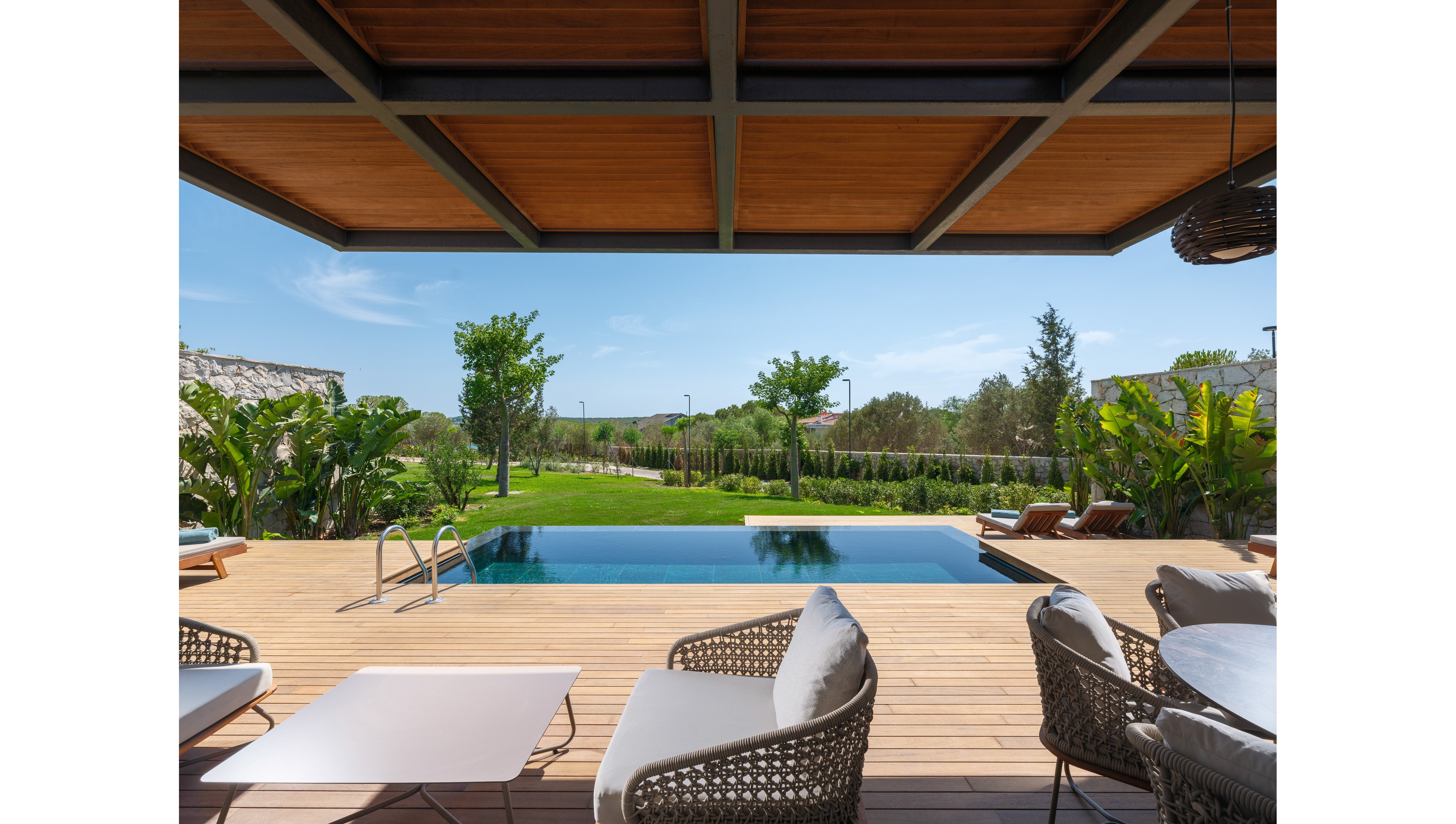 Anda Barut Collection