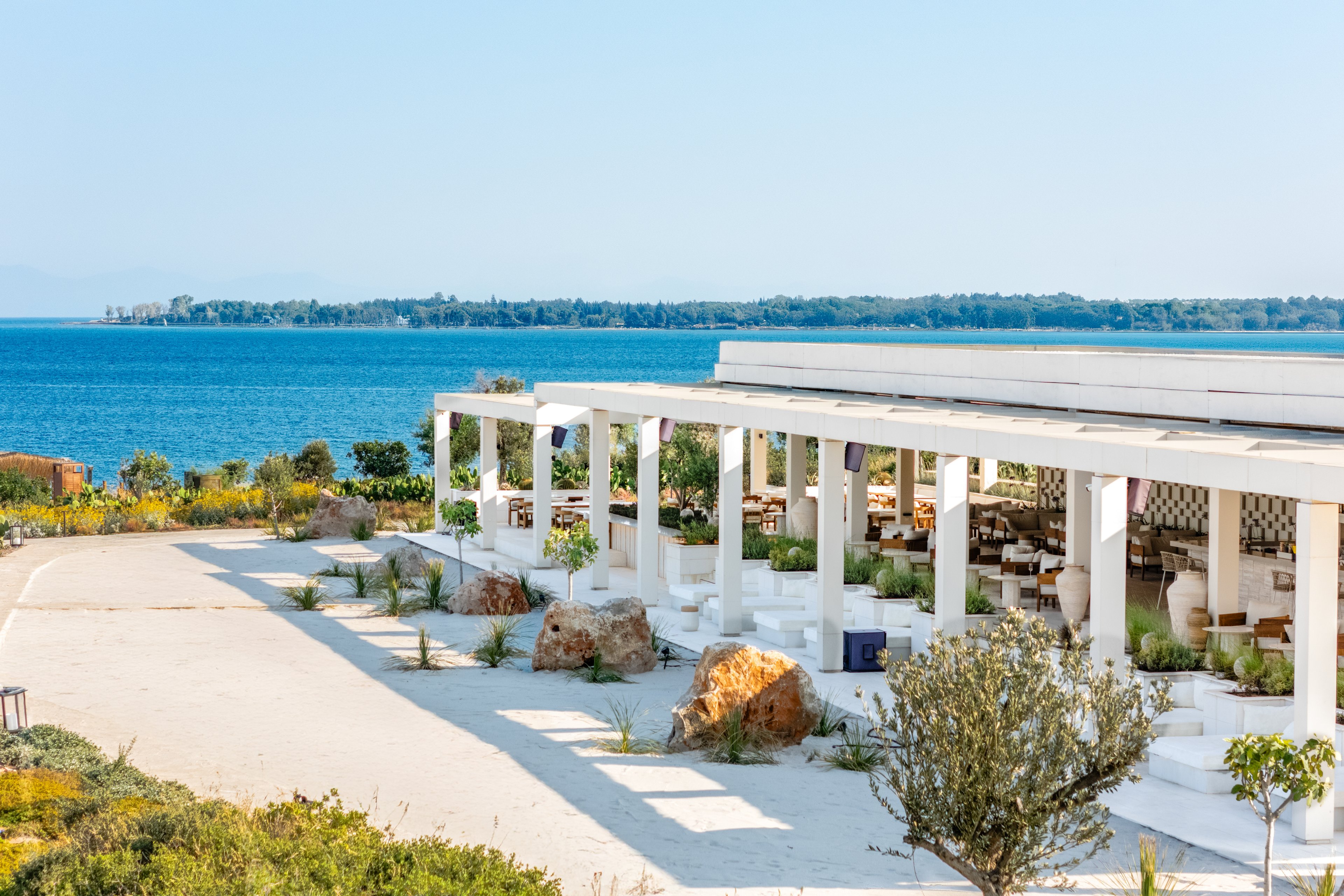 Anda Barut Collection