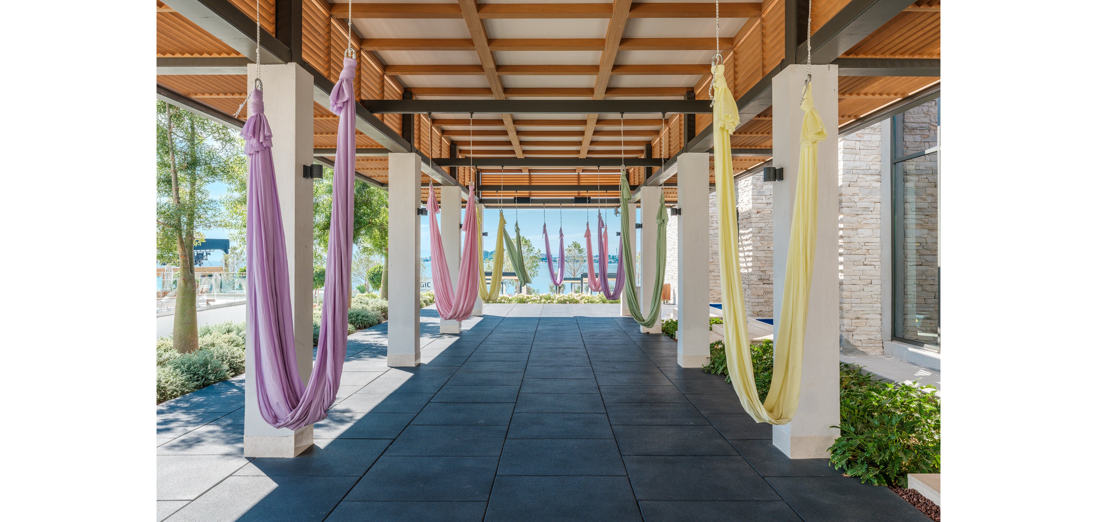 Anda Barut Collection