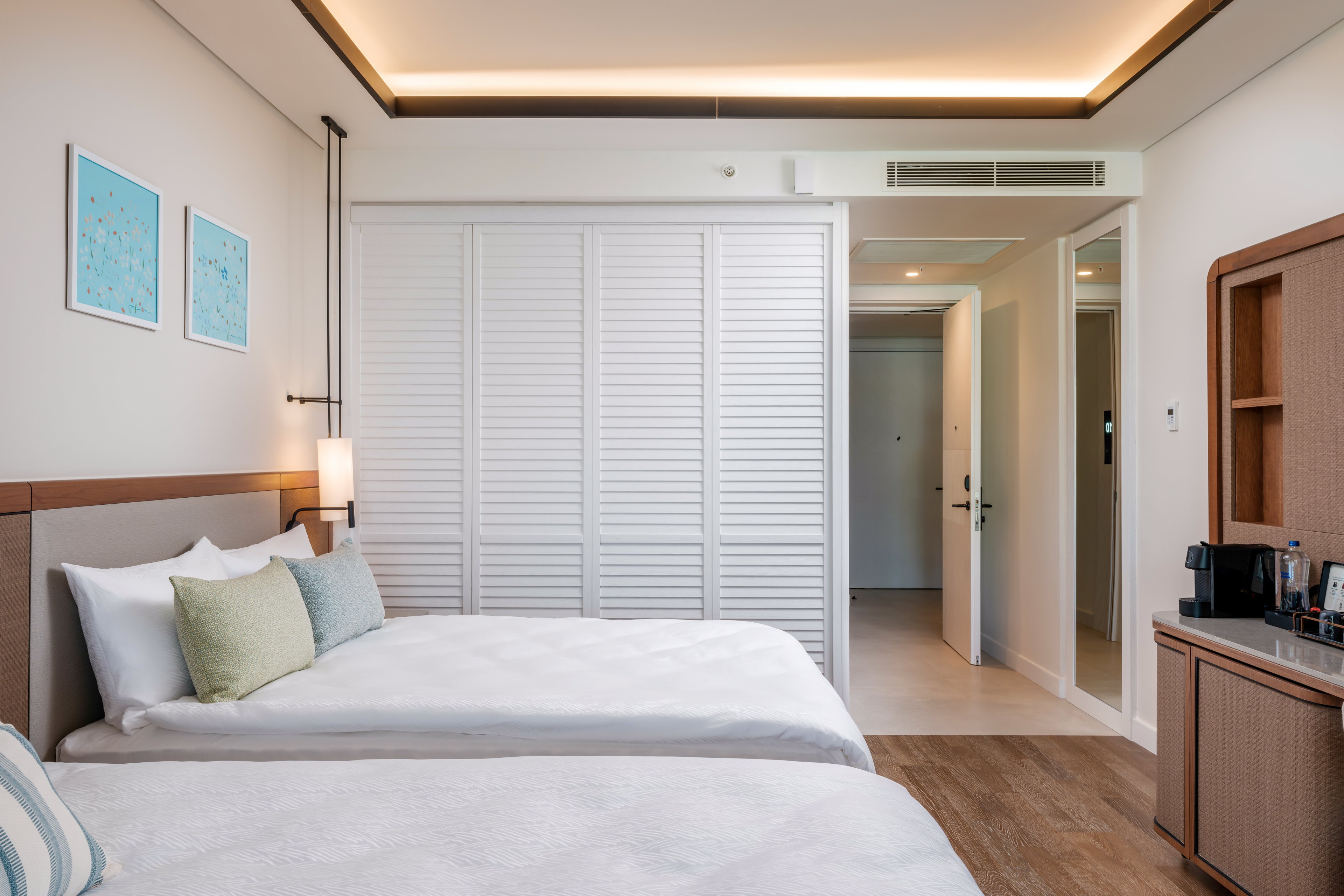 Anda Barut Collection