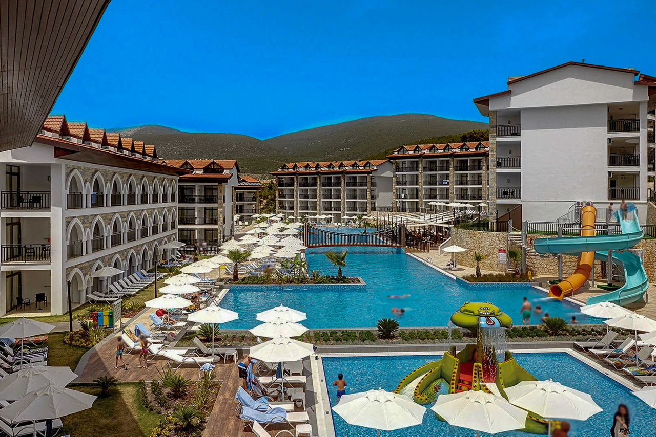 Ramada Resort by Wyndham Akbuk