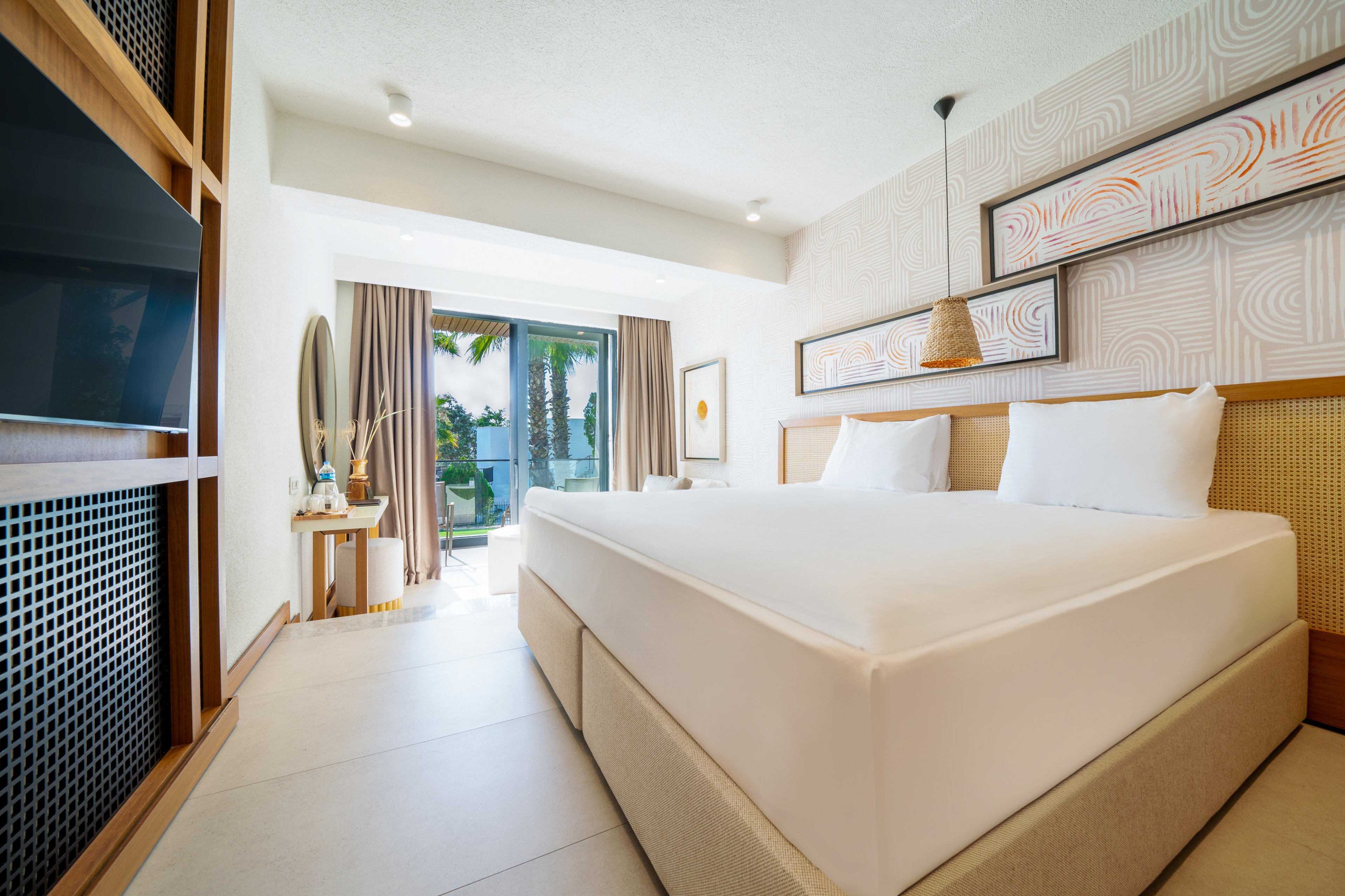 The Norm Collection Door'a