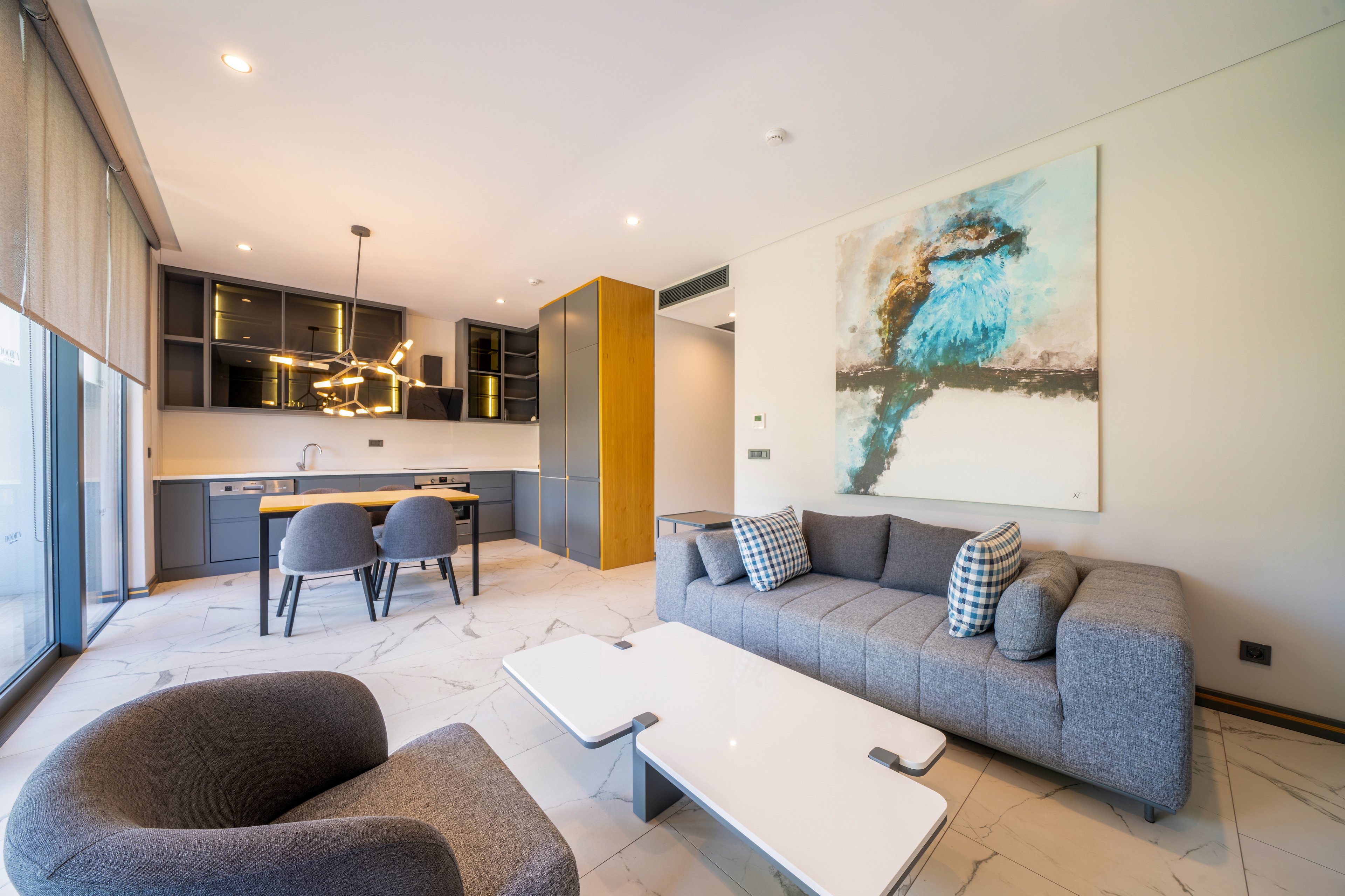 The Norm Collection Door'a