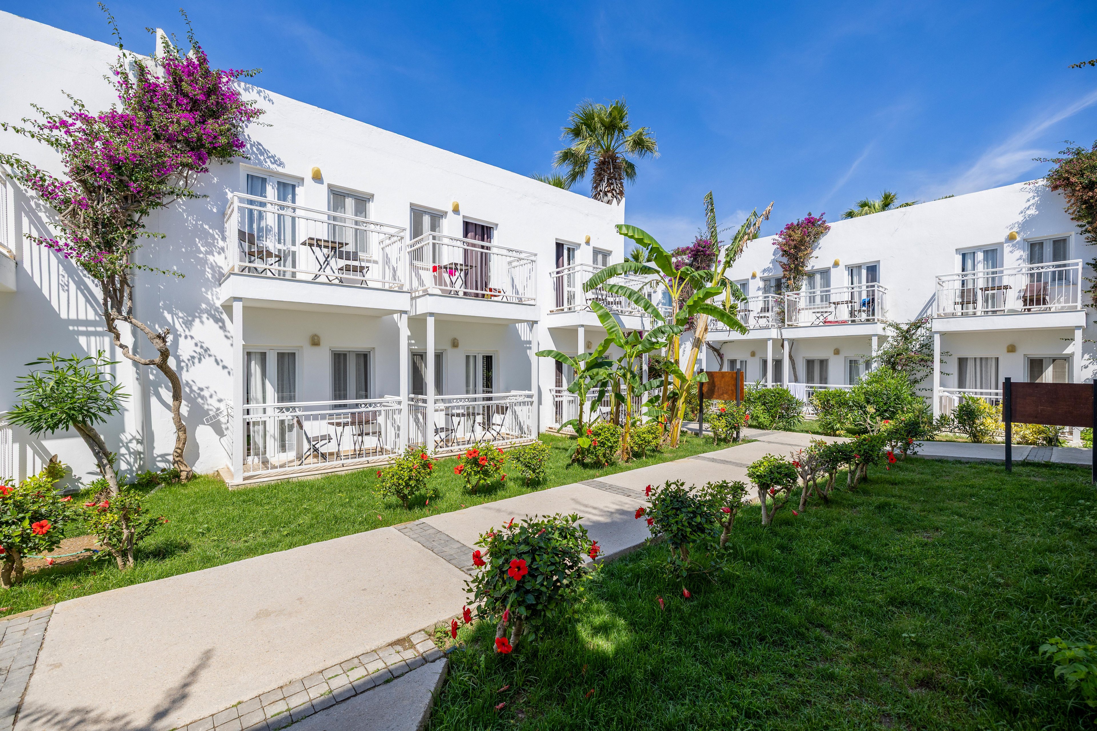 Petunya Beach Resort