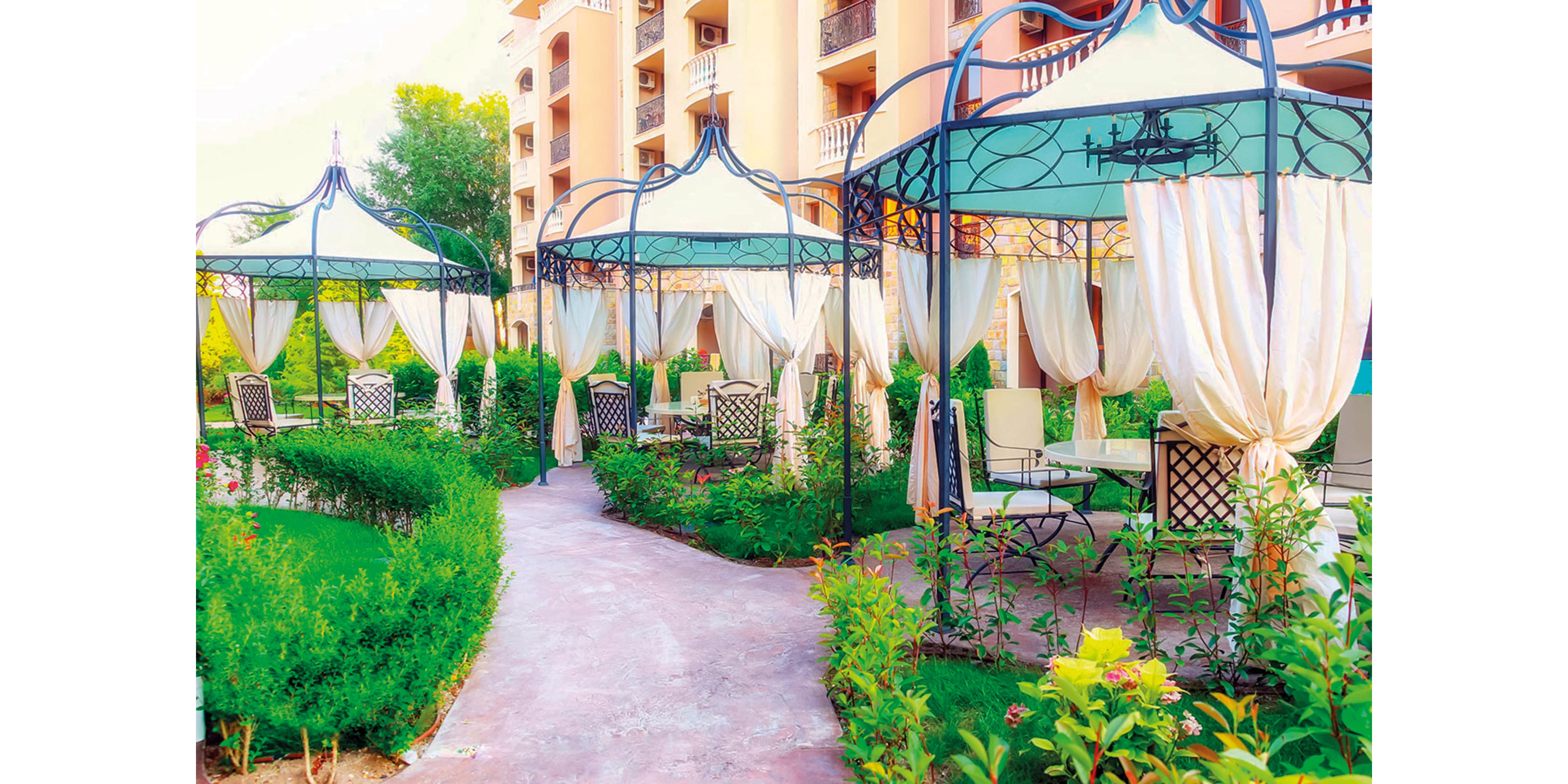 Cascadas Family Resort