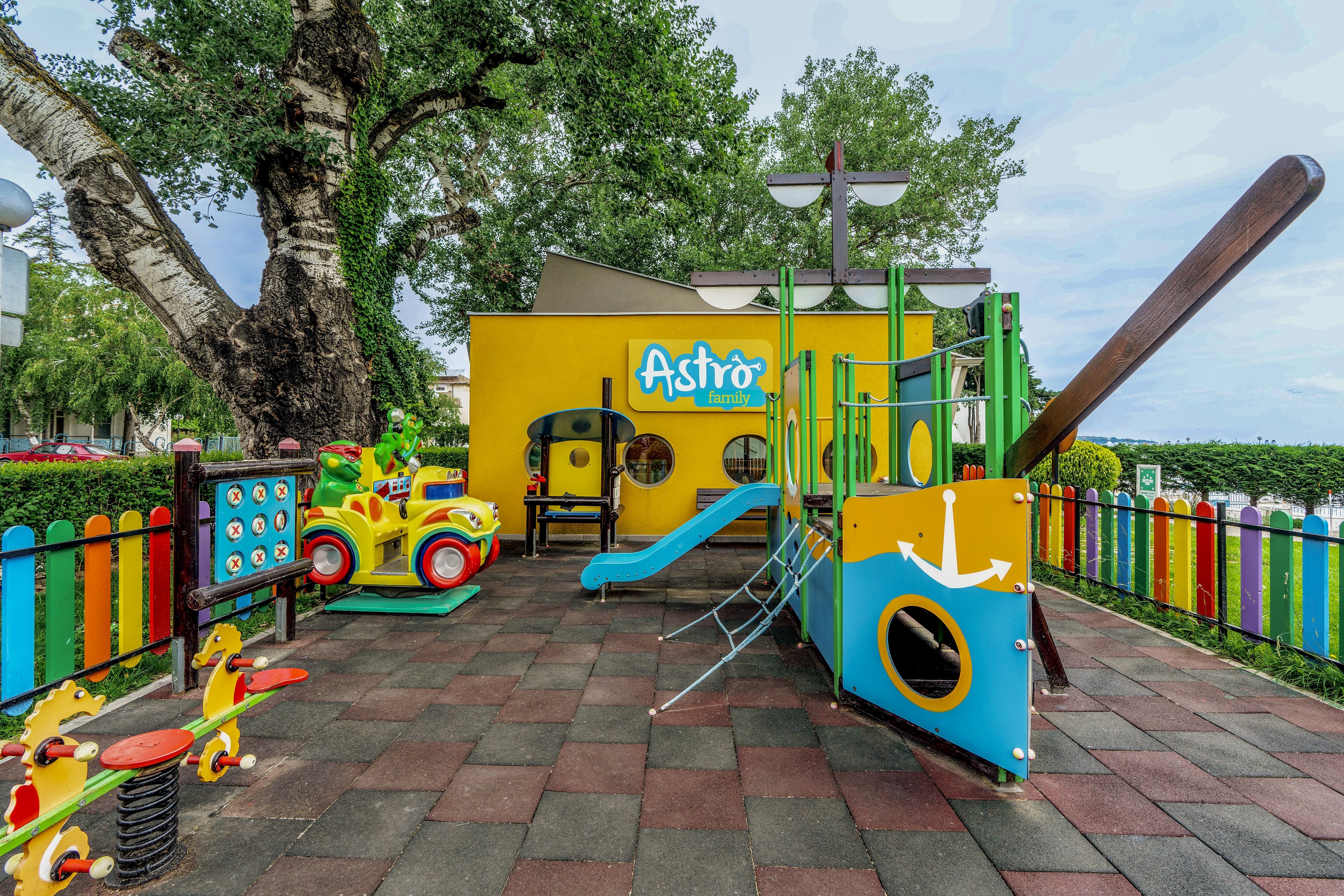 AluaSun Helios Beach