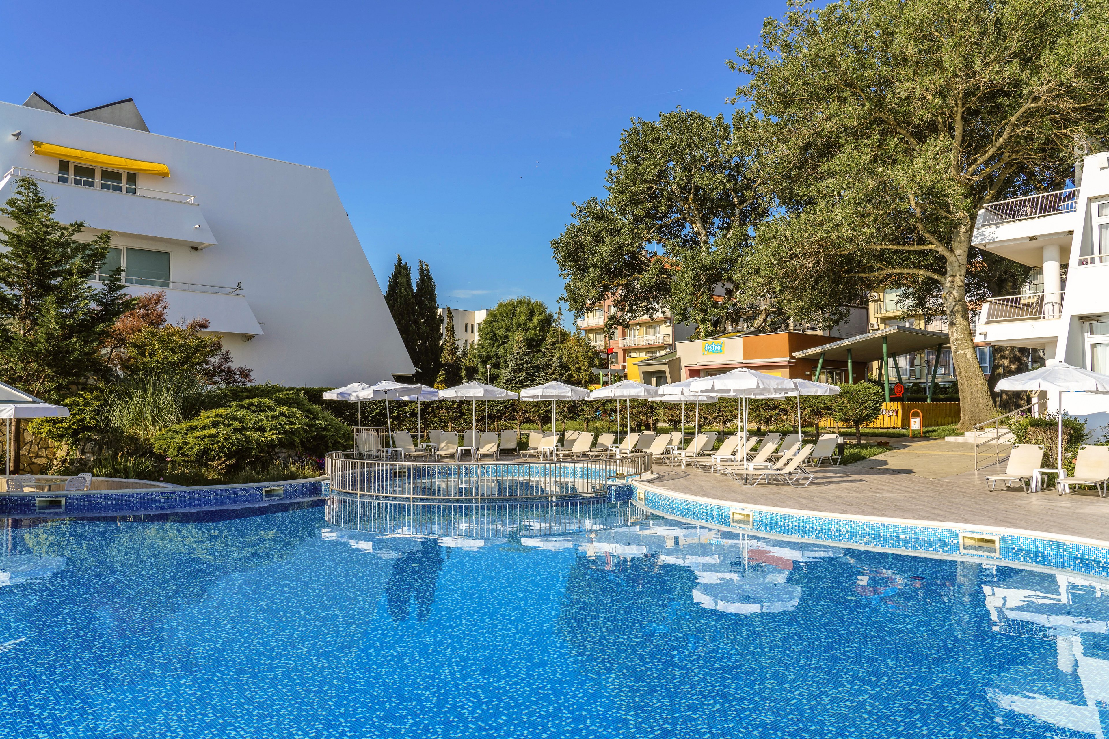 AluaSun Helios Beach