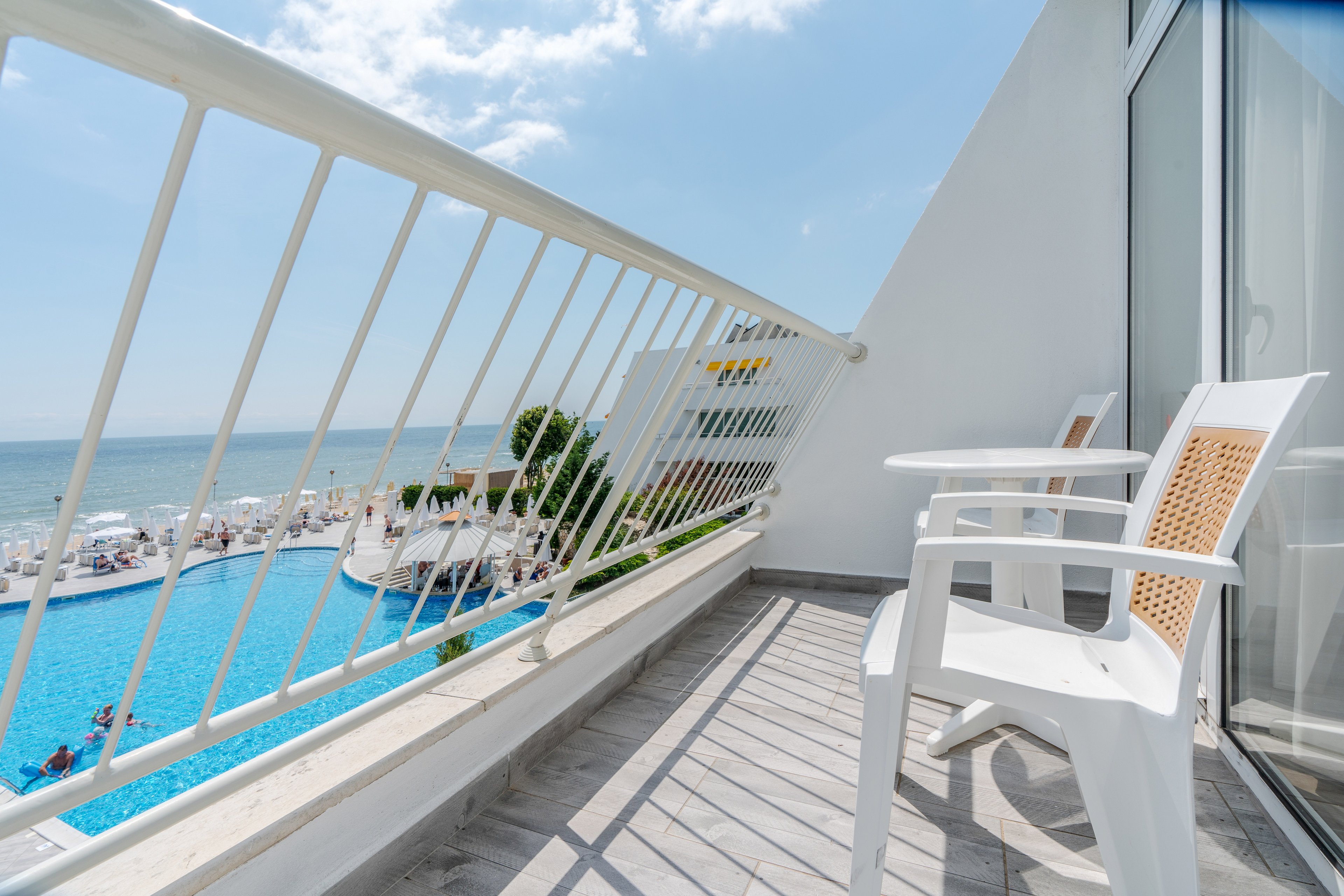 AluaSun Helios Beach