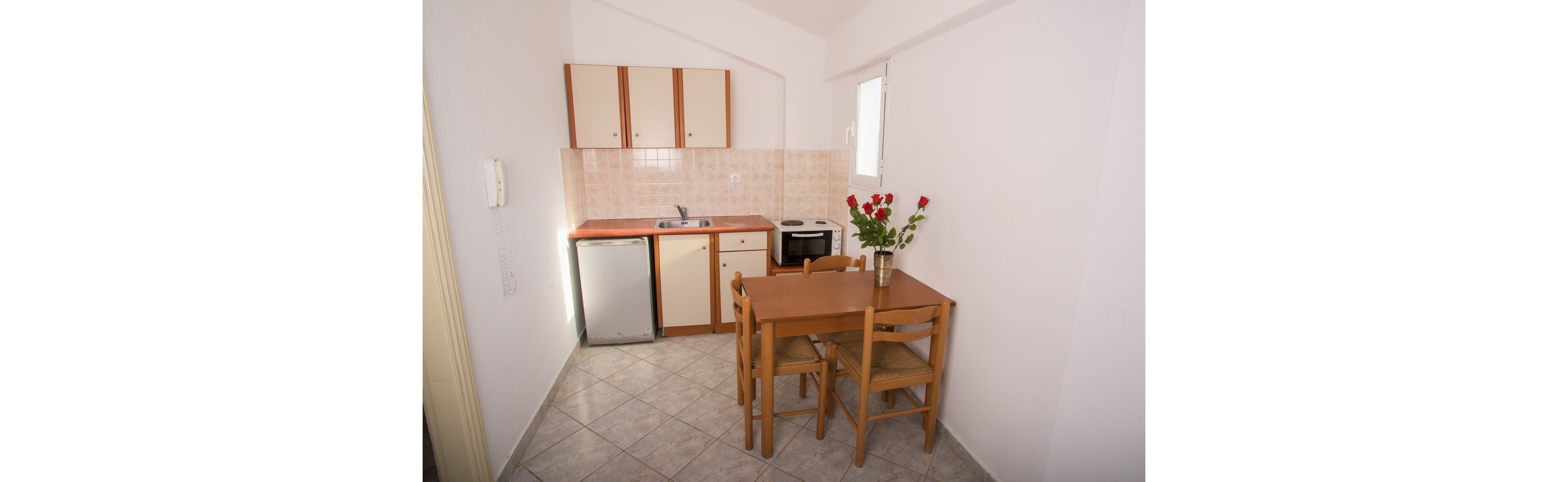 Anemona Studios & Apartments