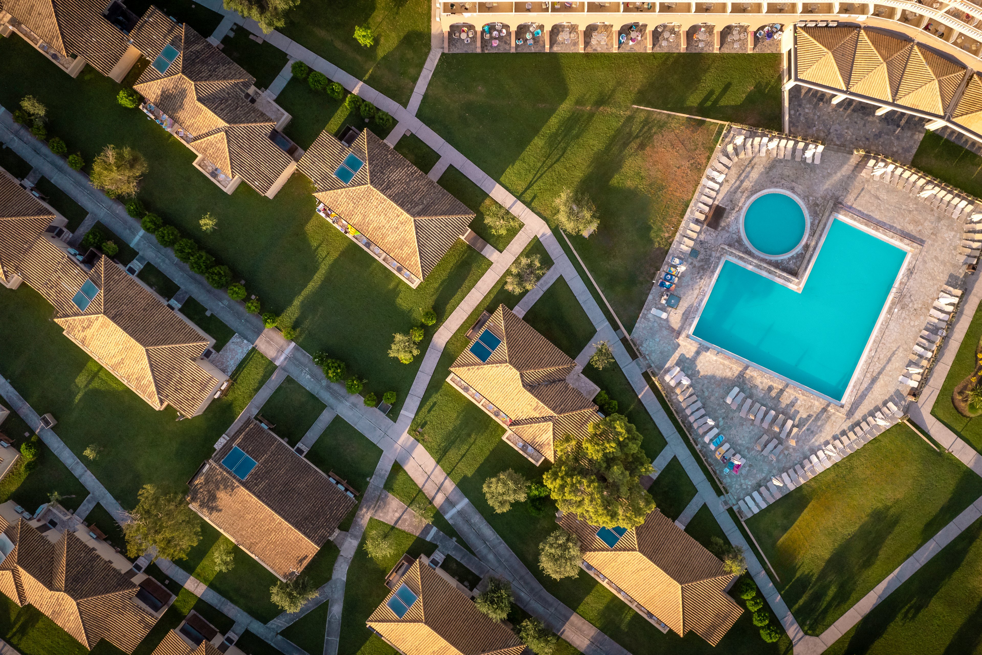 Canvas by Mitsis Messonghi