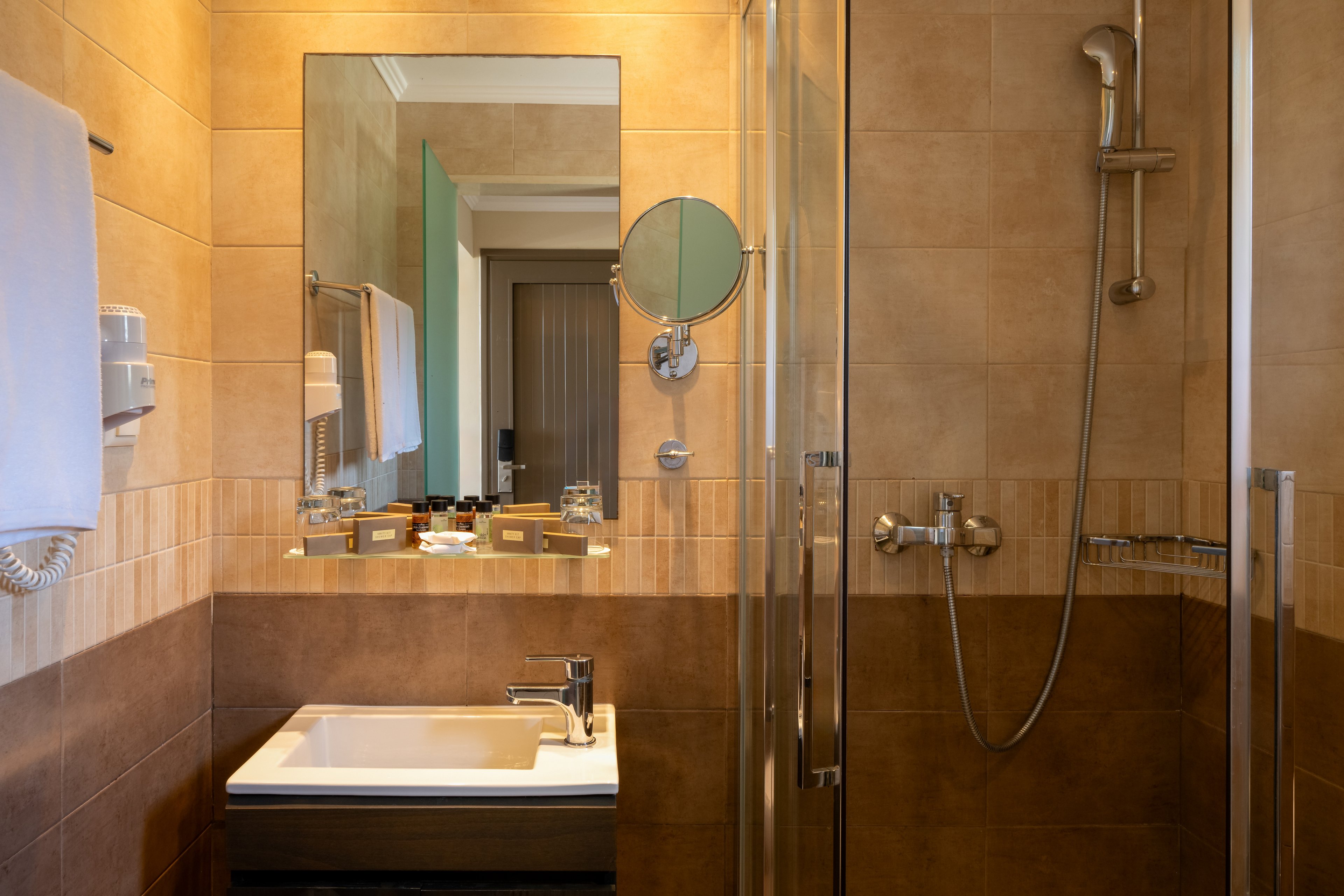 Canvas by Mitsis Messonghi