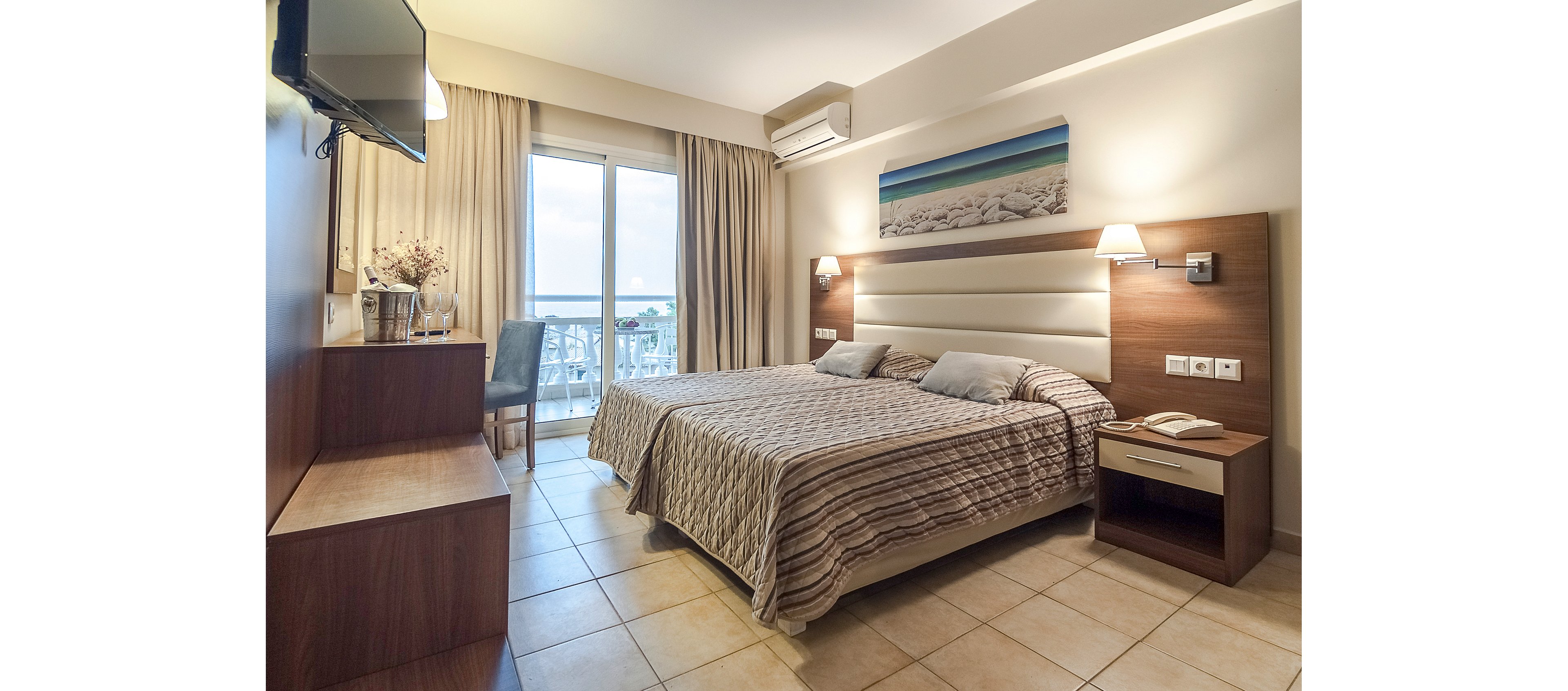 Canvas by Mitsis Messonghi