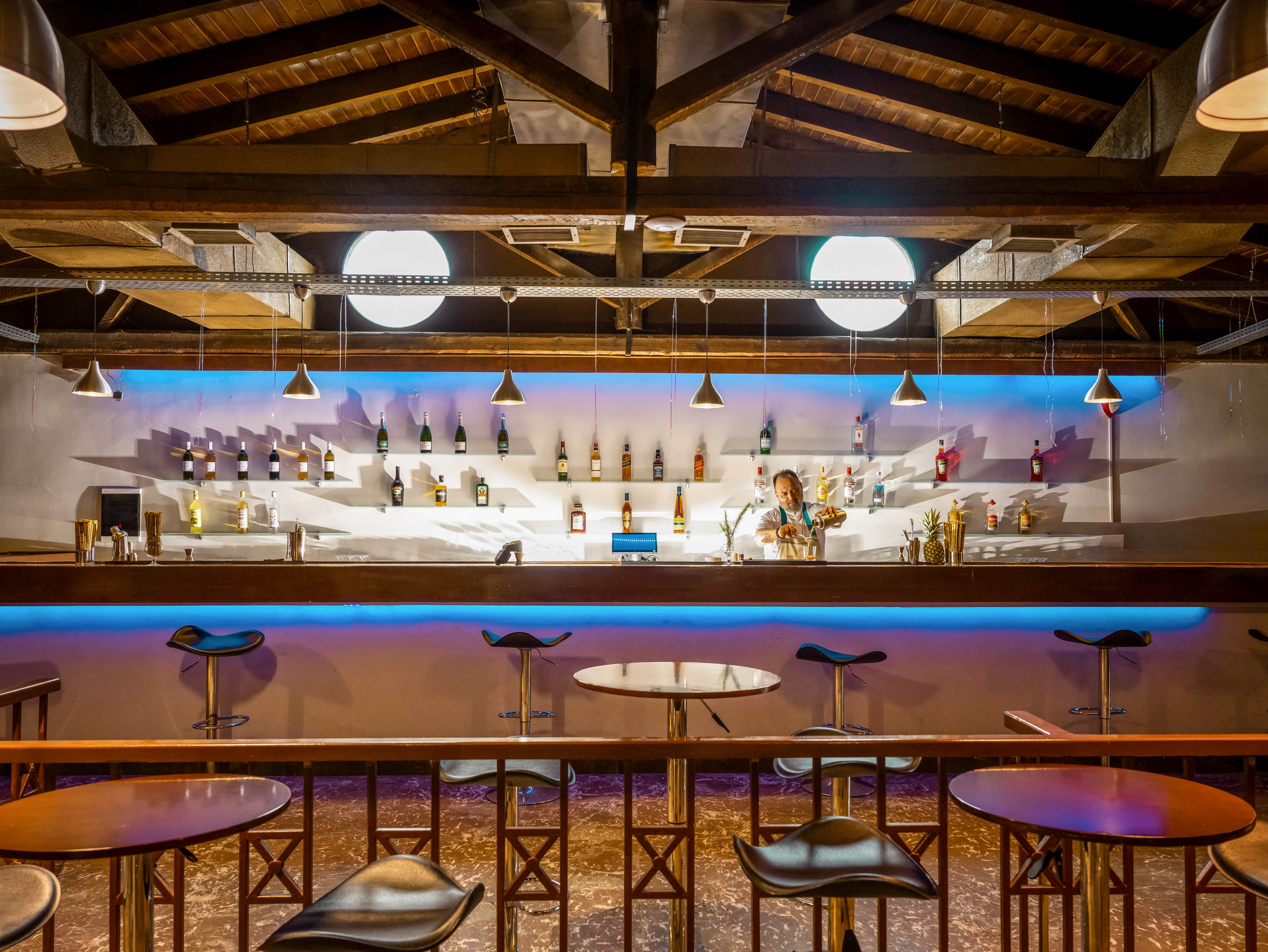 Canvas by Mitsis Messonghi