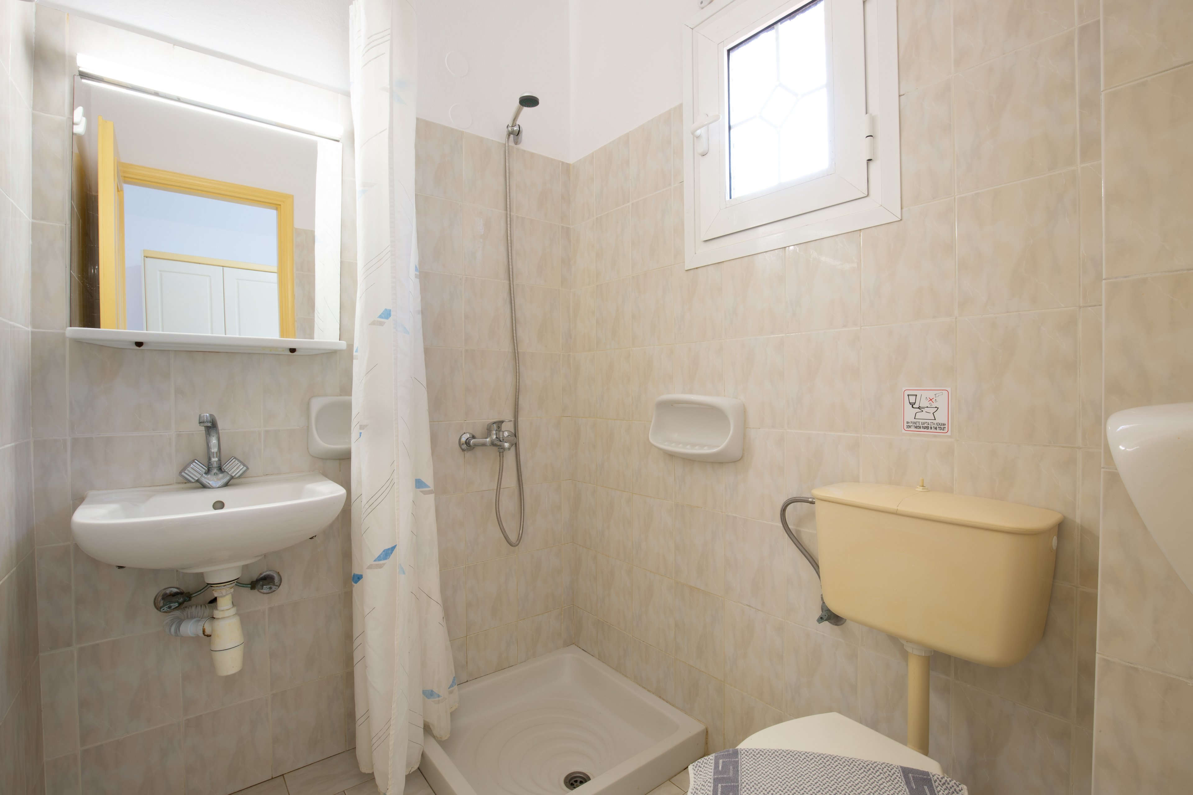 Luisa Studios & Apartments