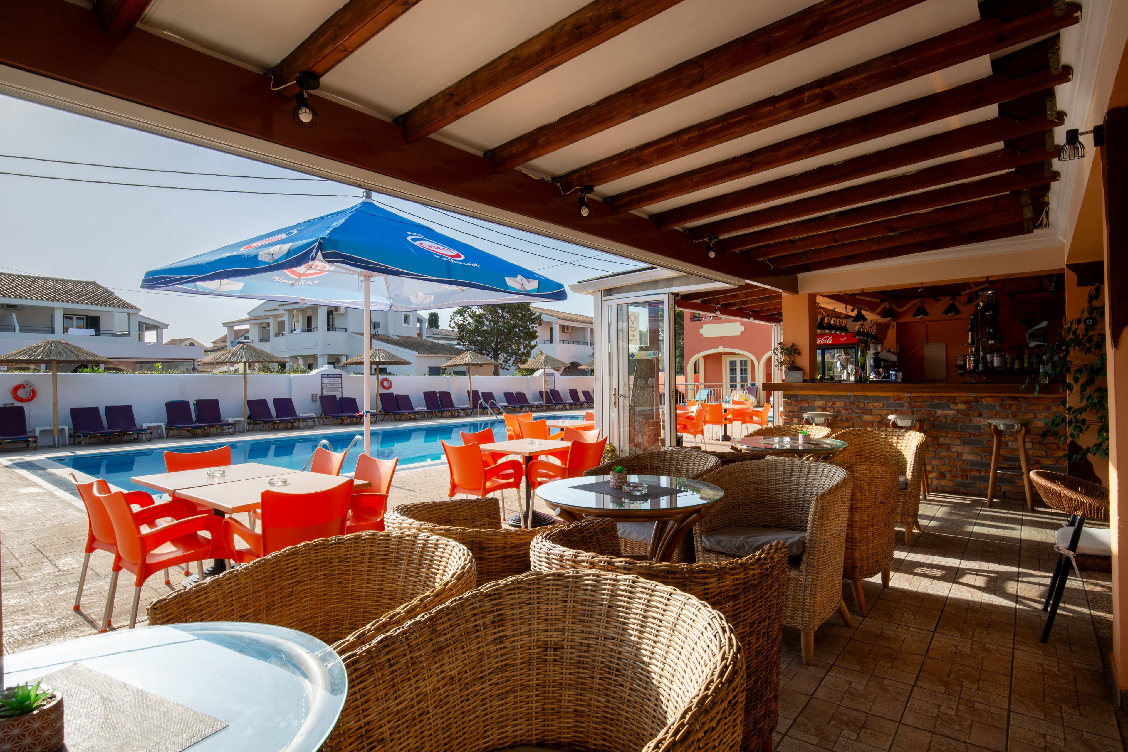 Luisa Studios & Apartments