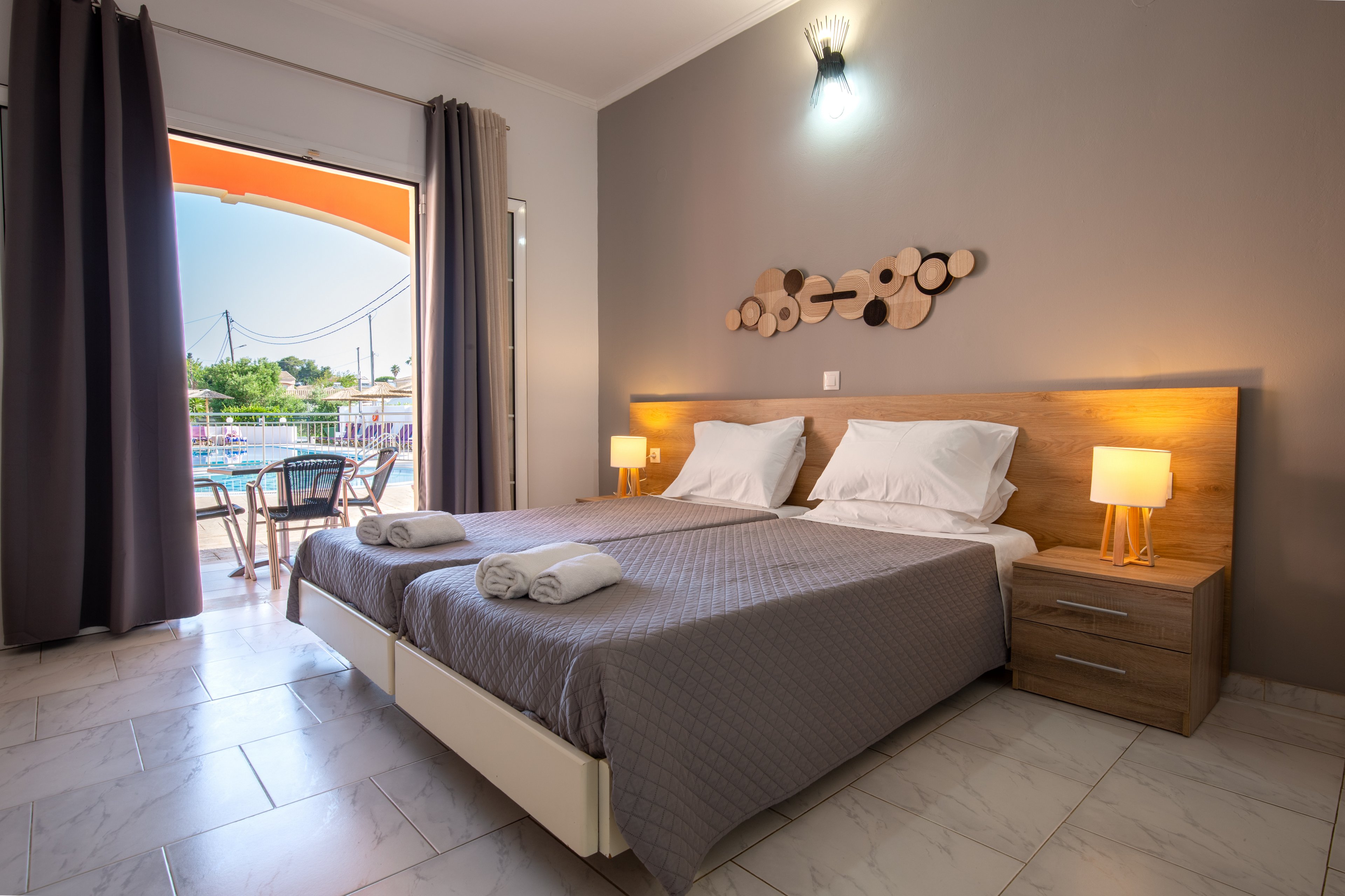 Luisa Studios & Apartments