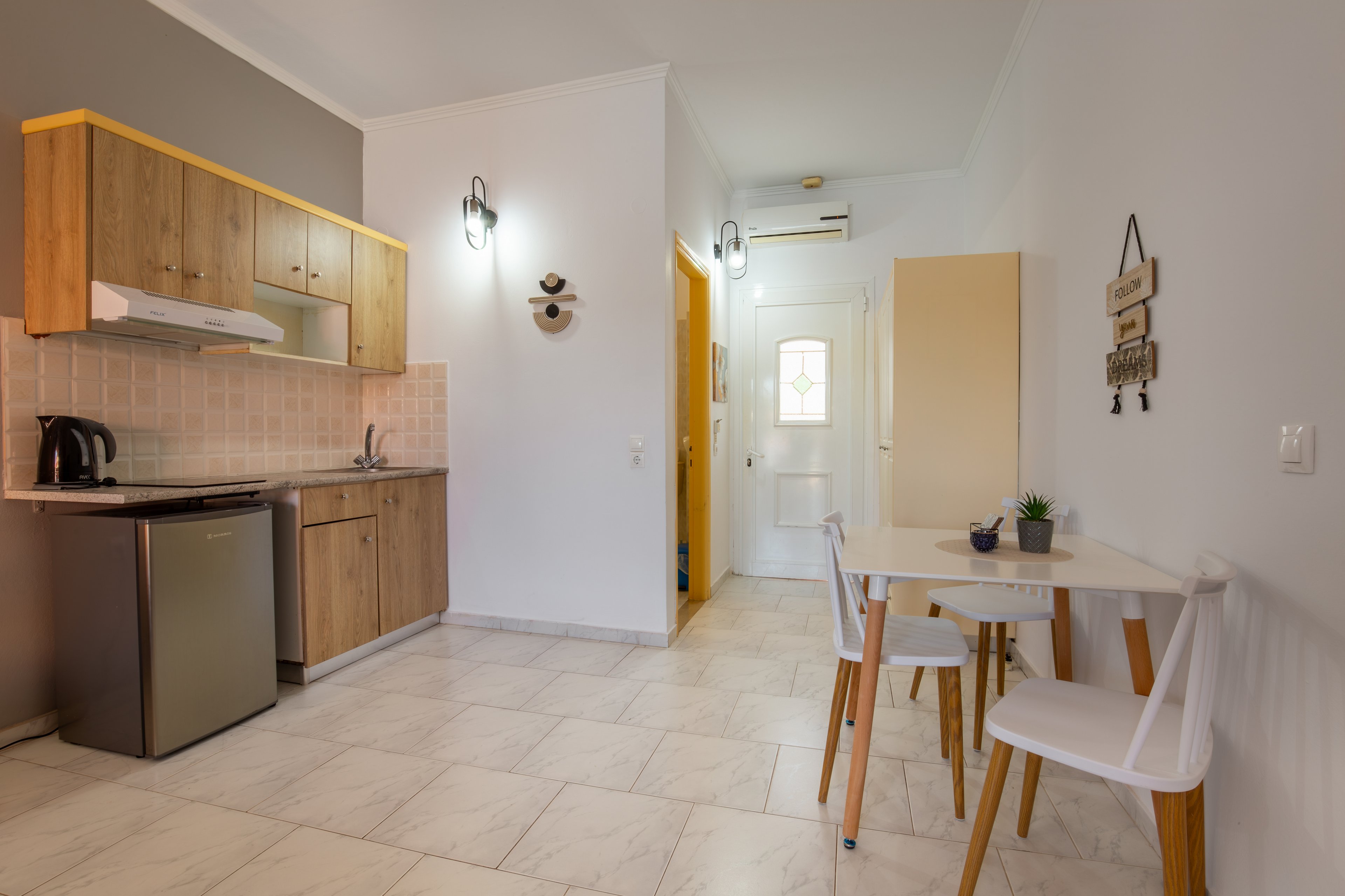 Luisa Studios & Apartments