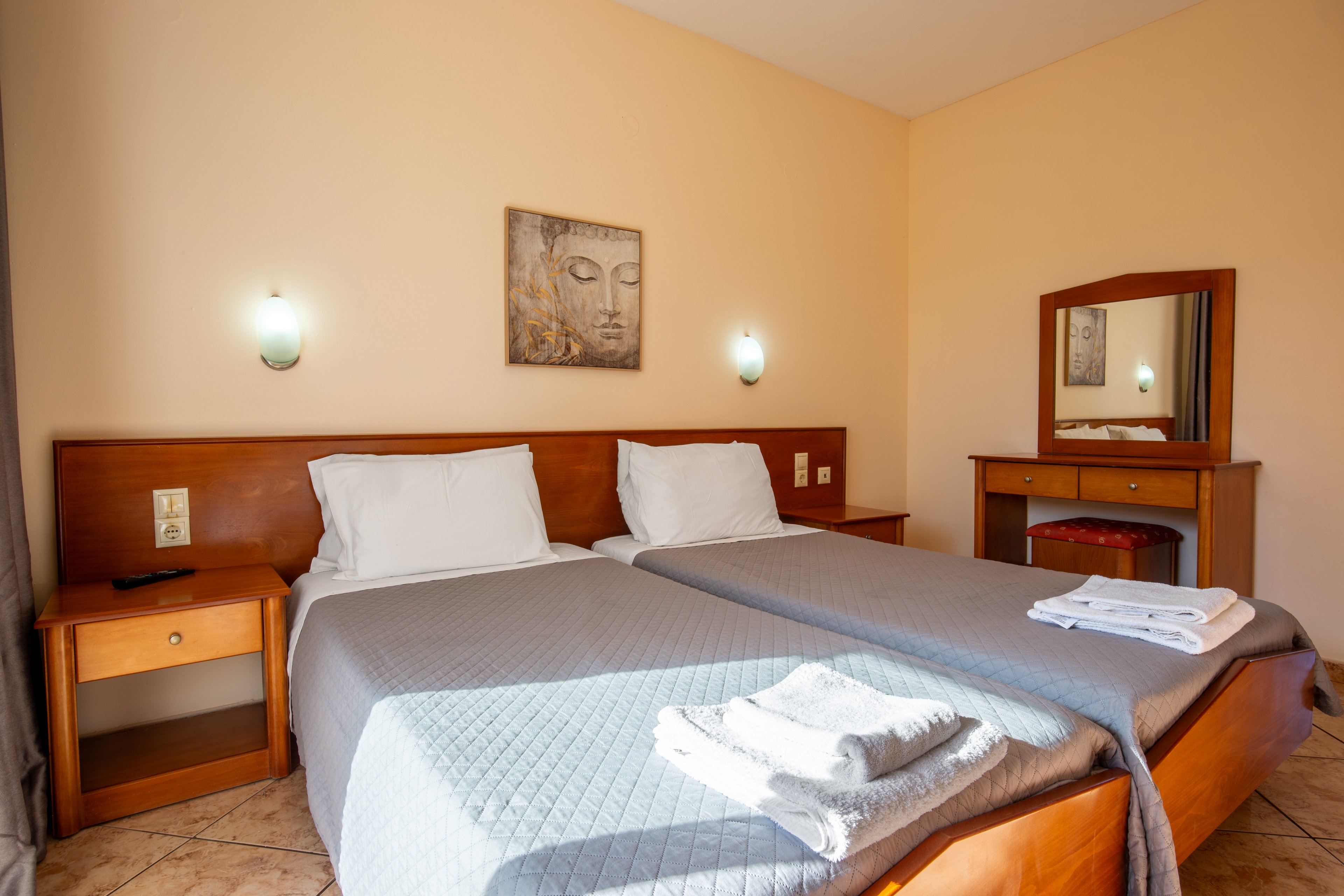 Luisa Studios & Apartments